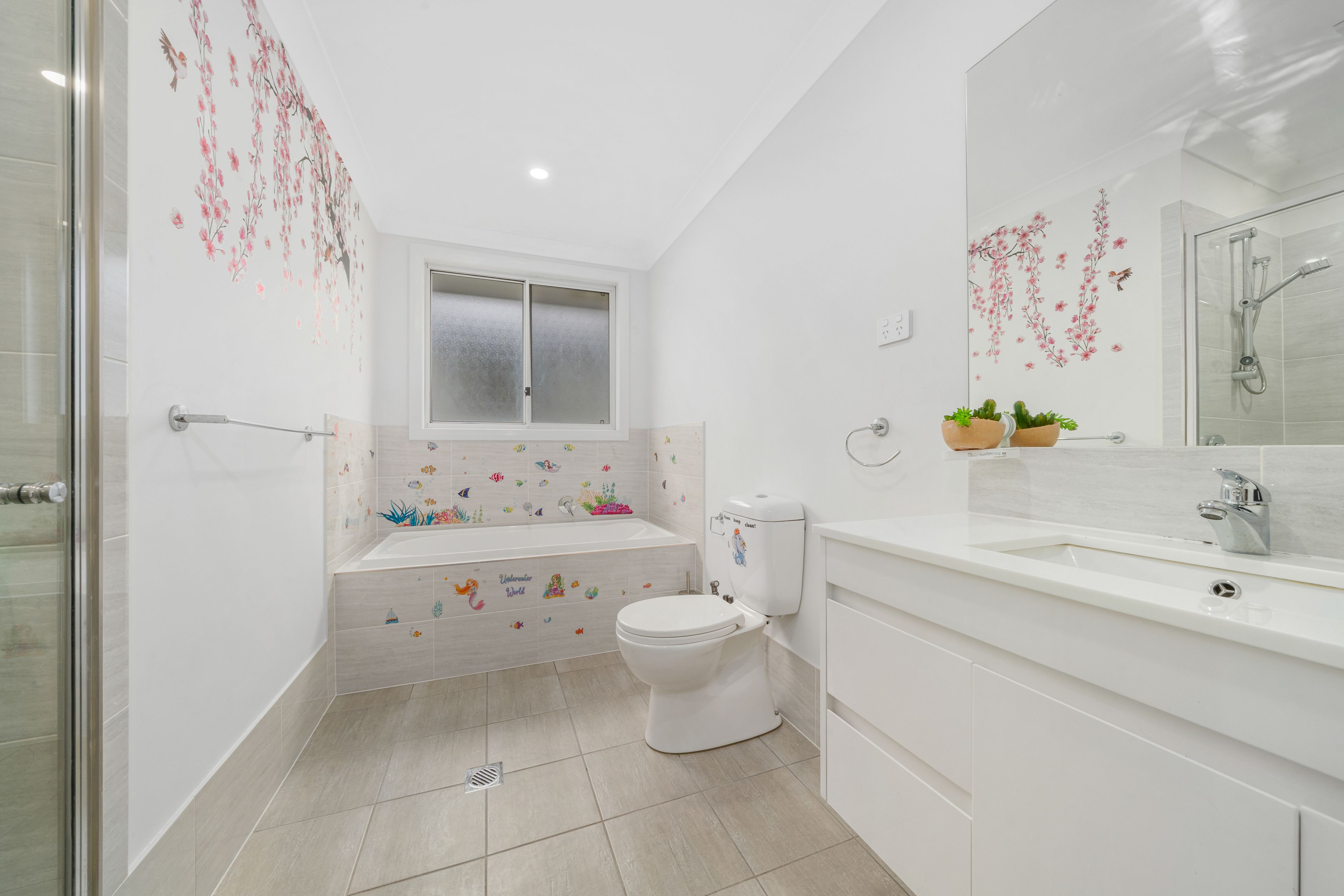 27 Ray Simpson Avenue — photo 10 of 14