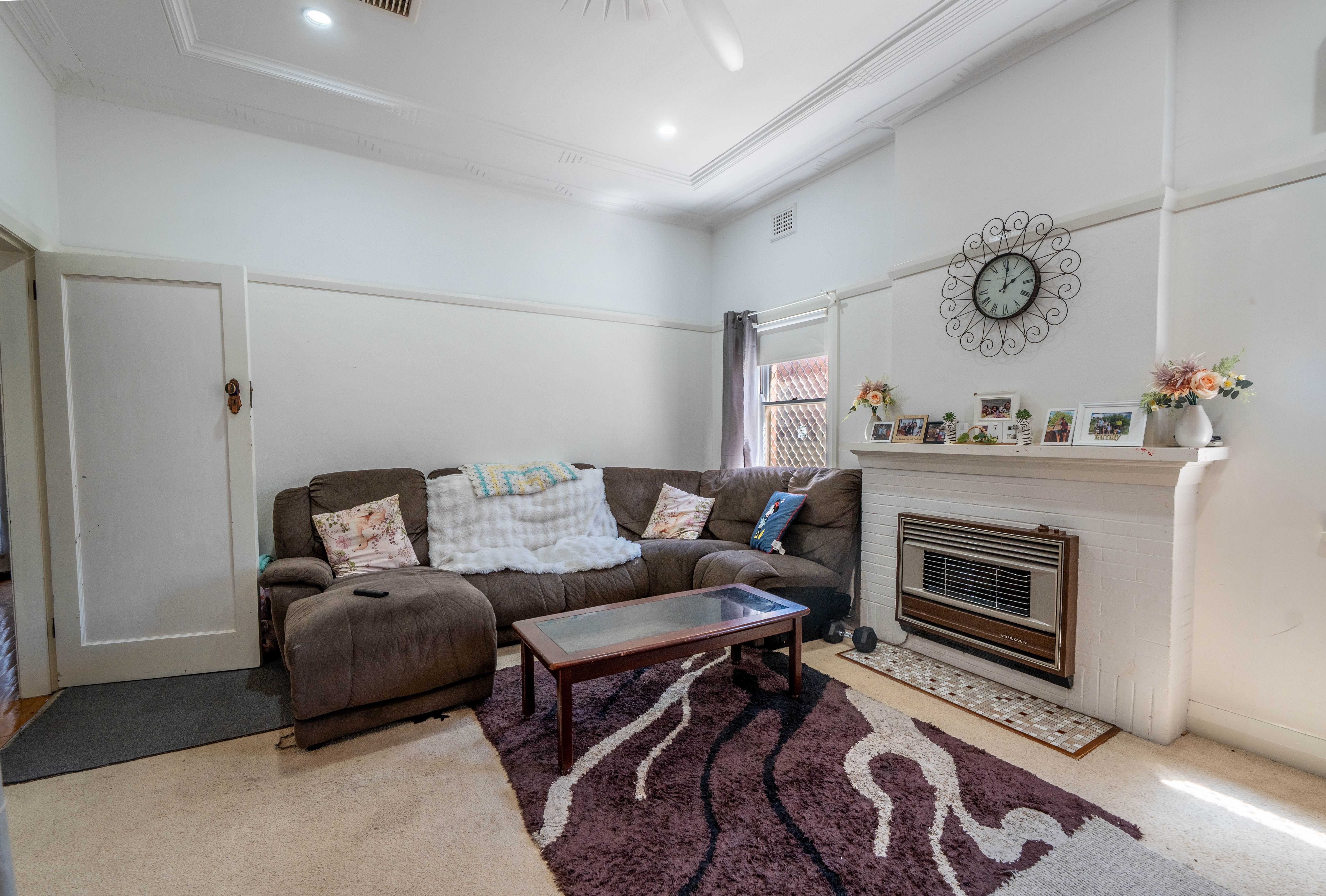 46 Cecile Street — photo 4 of 12