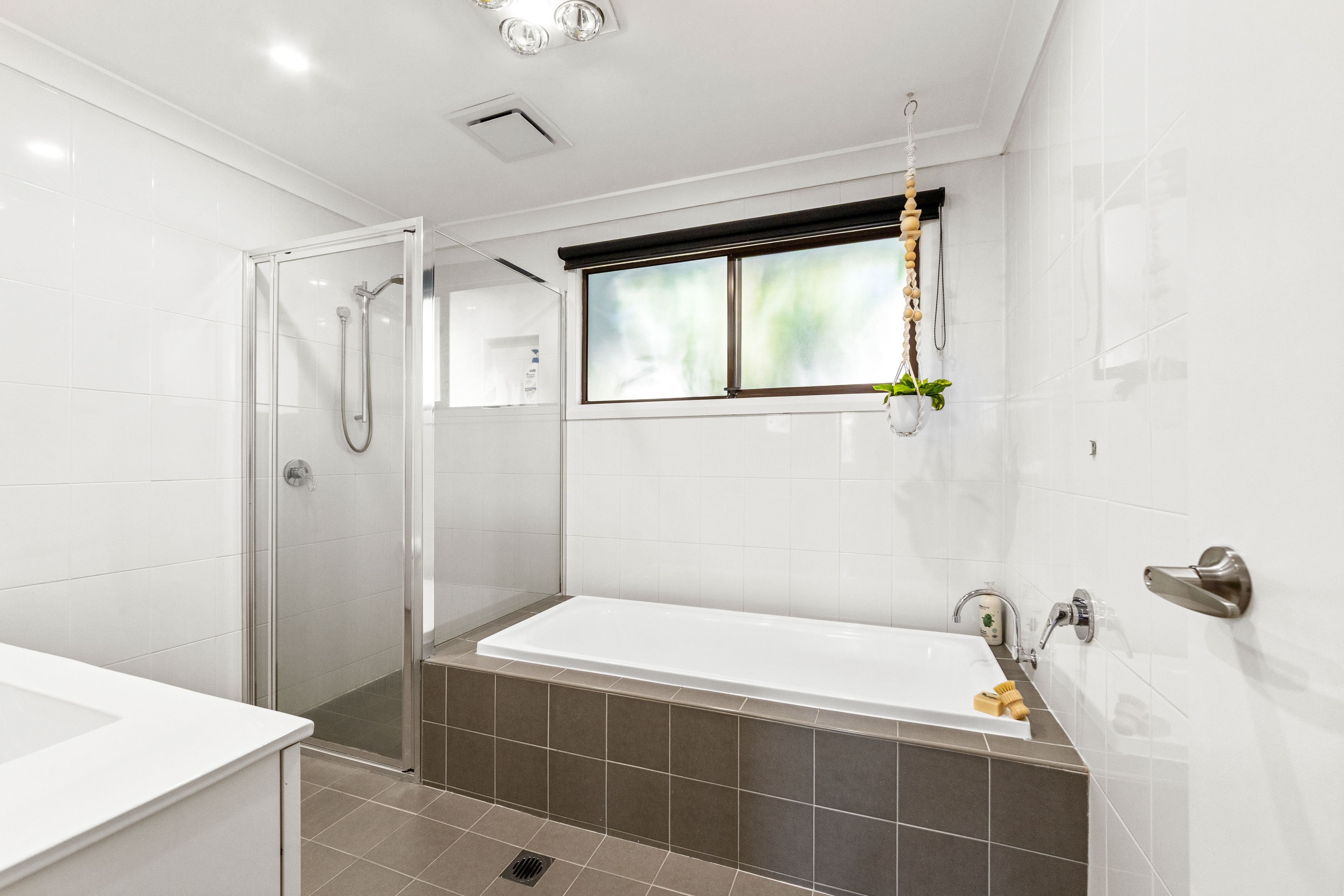84 Delia Avenue — photo 12 of 20