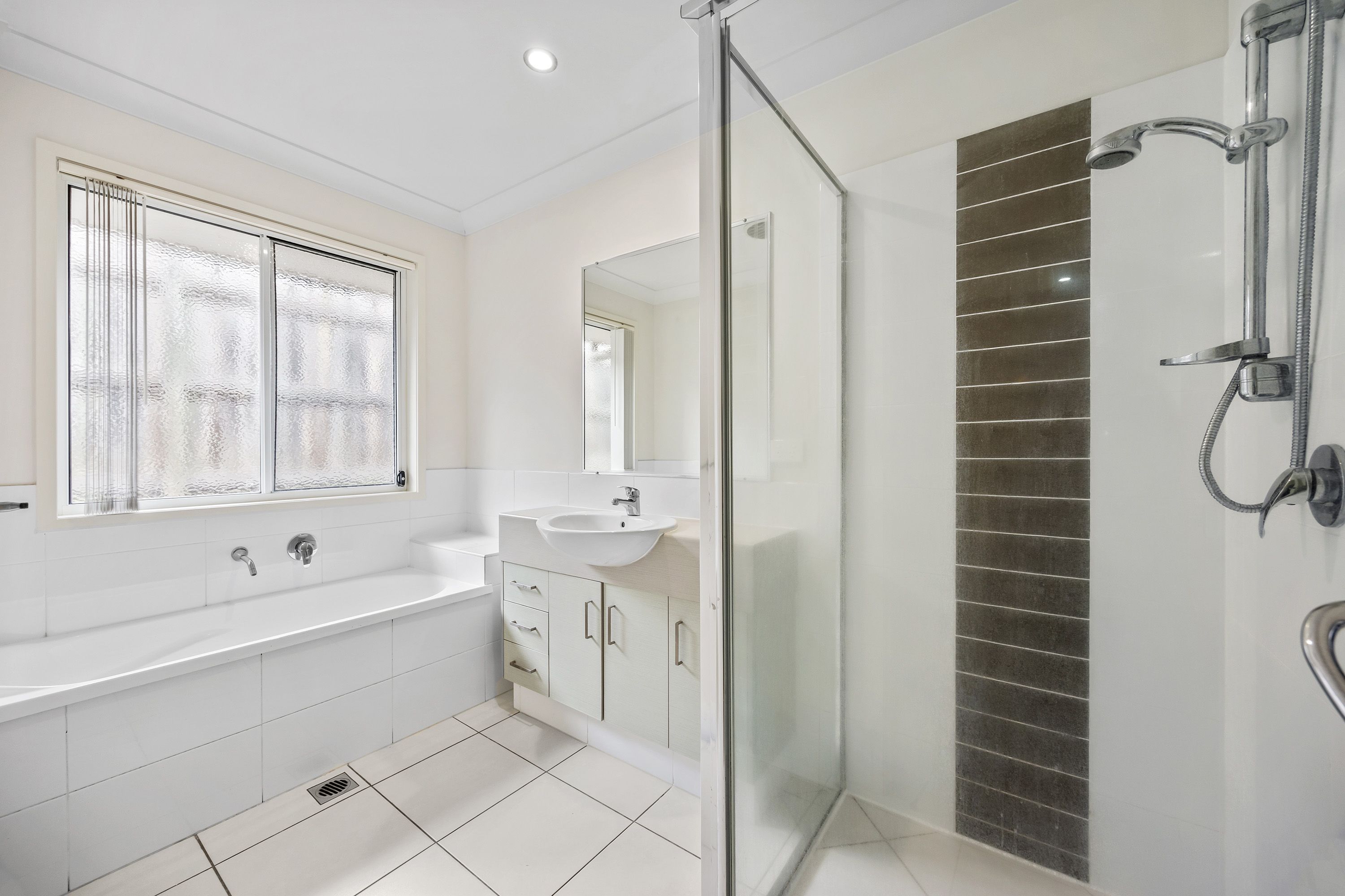 43 Cornforth Crescent — photo 3 of 21
