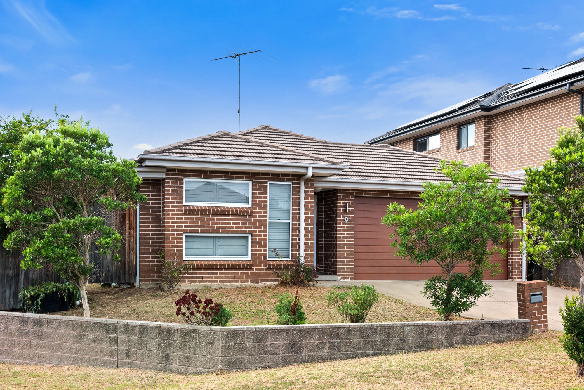 9 Bartle Avenue, Minto, NSW 2566