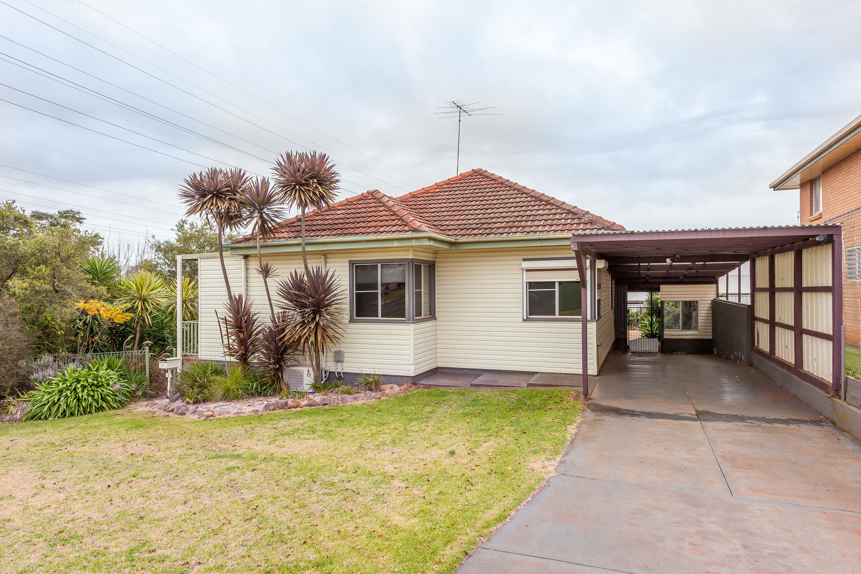 5 Elworthy Street, Harlaxton, QLD 4350