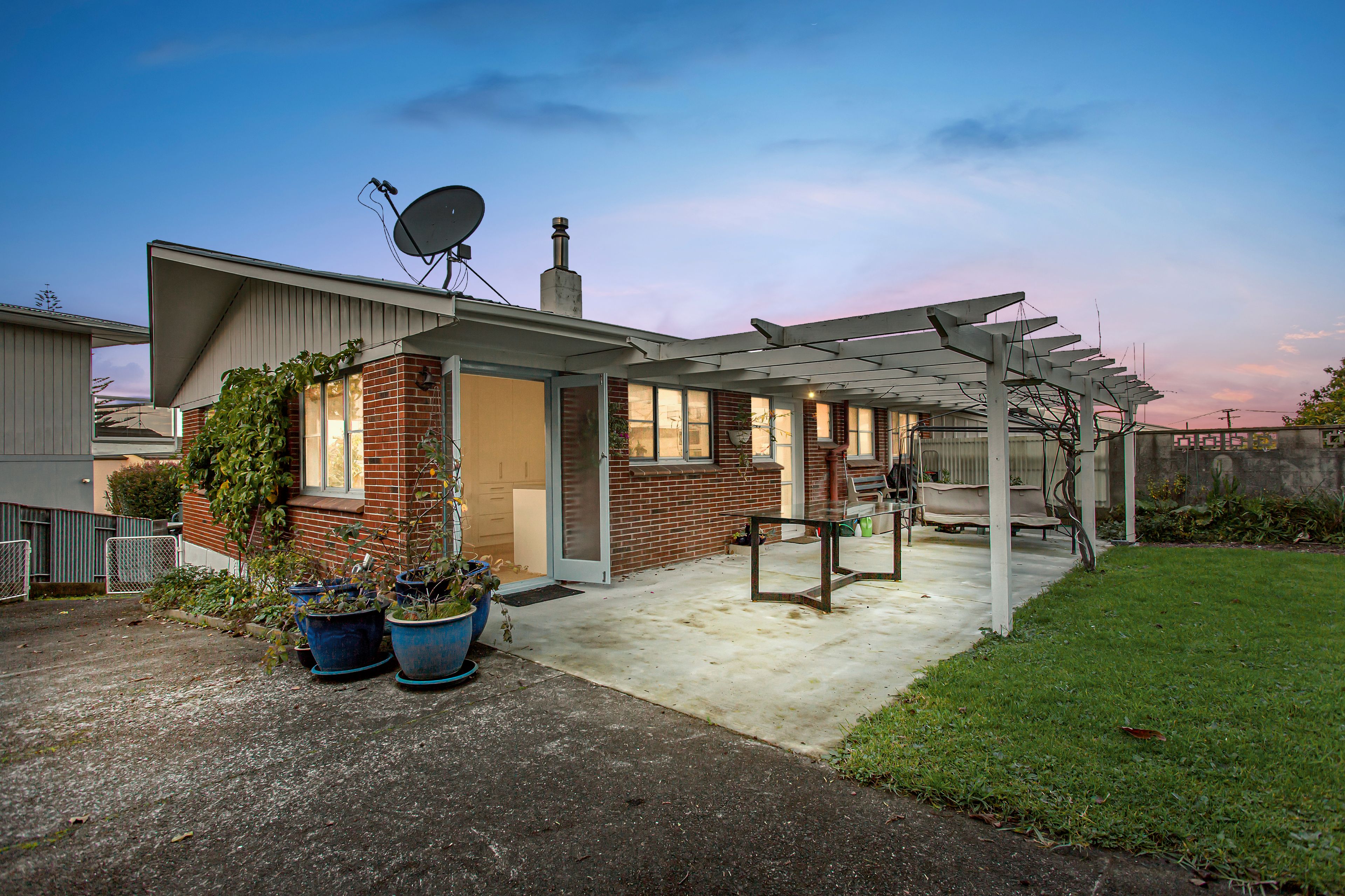 3/12 Bridge Street, Panmure, Auckland City