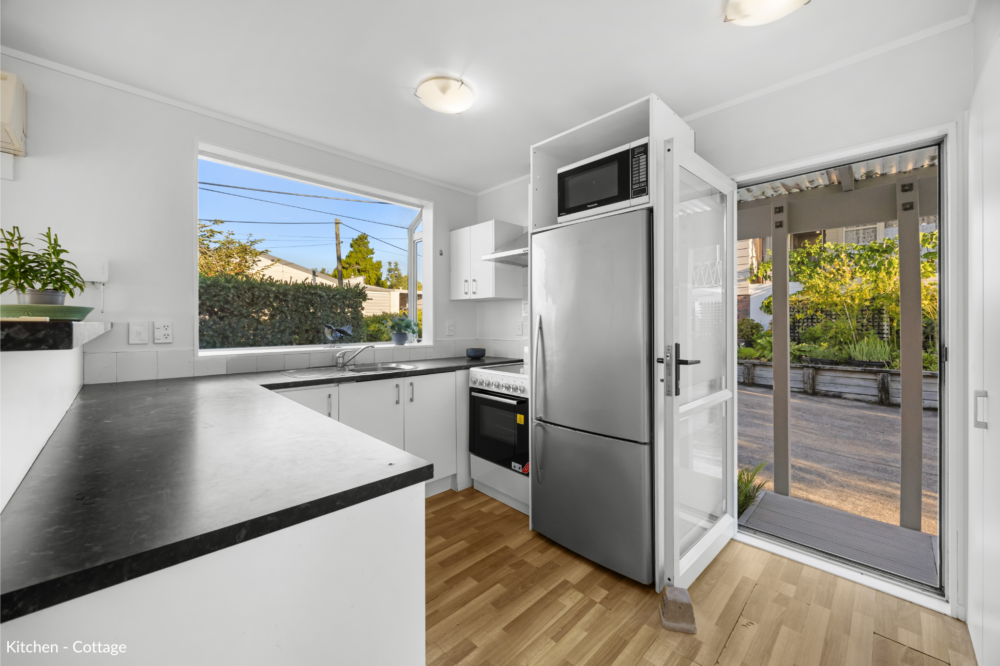 14 Sherwood Avenue, Te Atatu South, Waitakere City