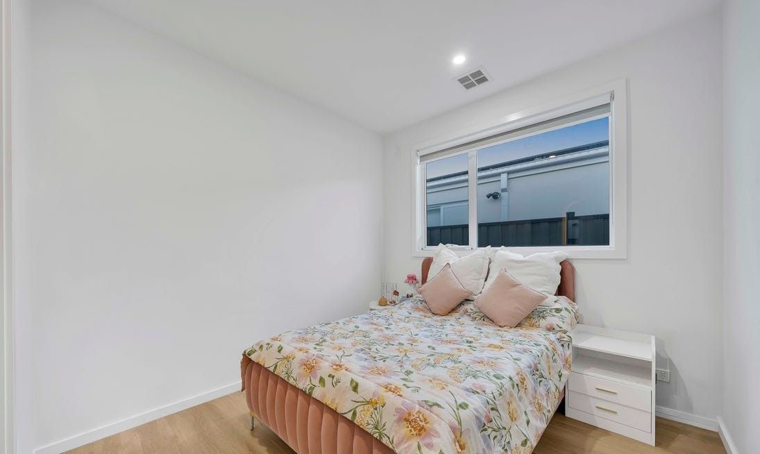111 Daybreak Vista — photo 17 of 25