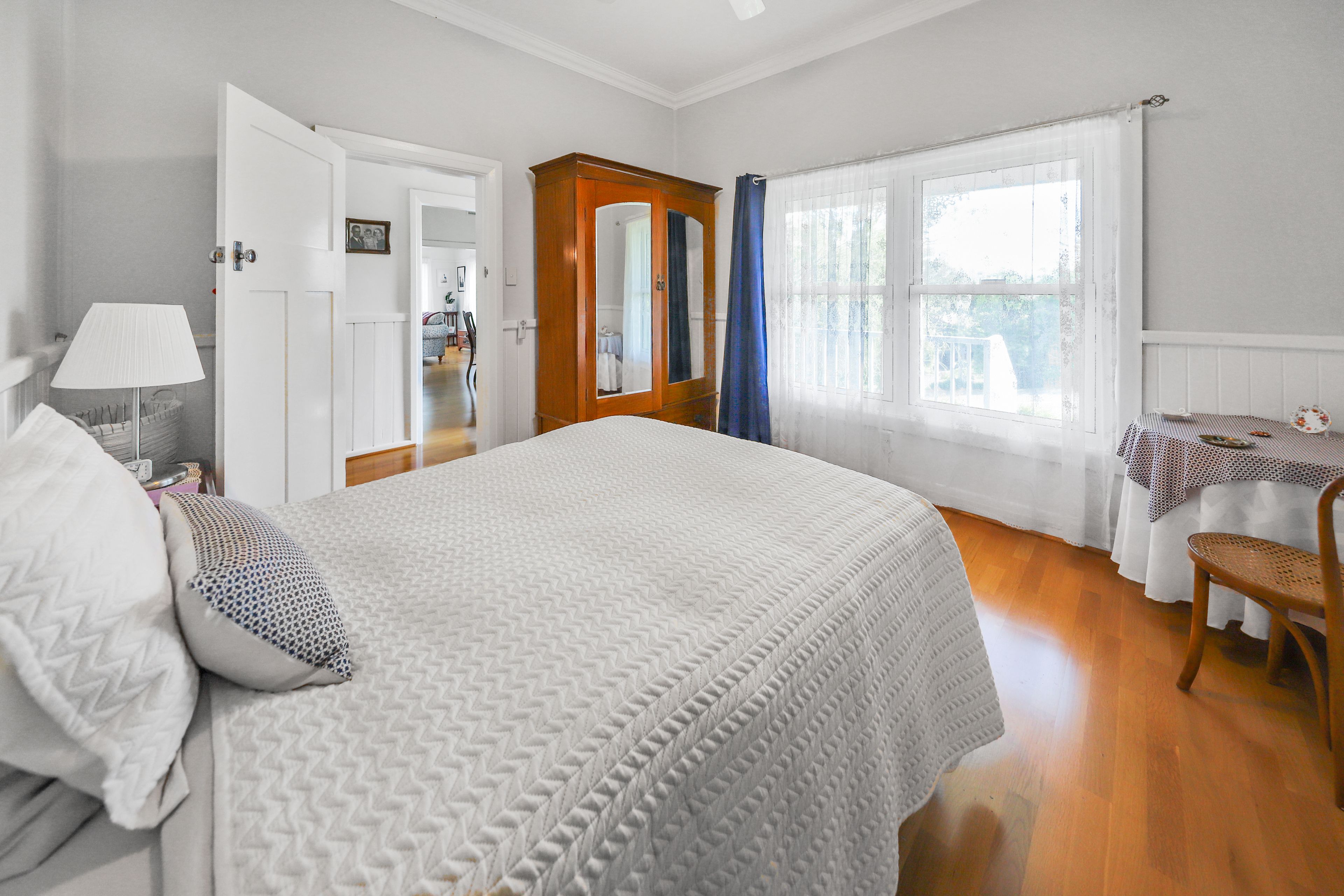 210 Wynyard Street — photo 10 of 26