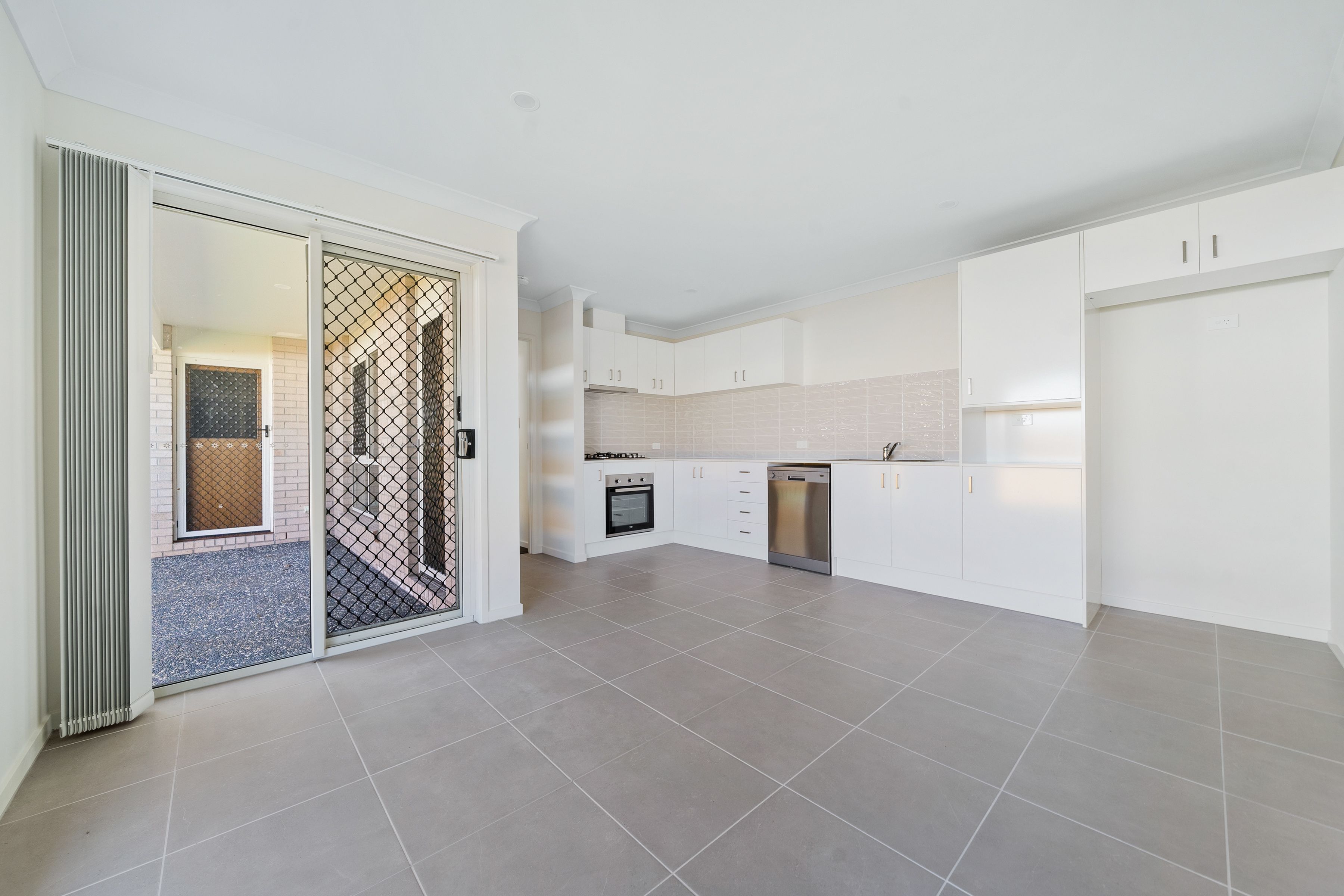 2/17D Pinelands Street, Loganlea, QLD 4131
