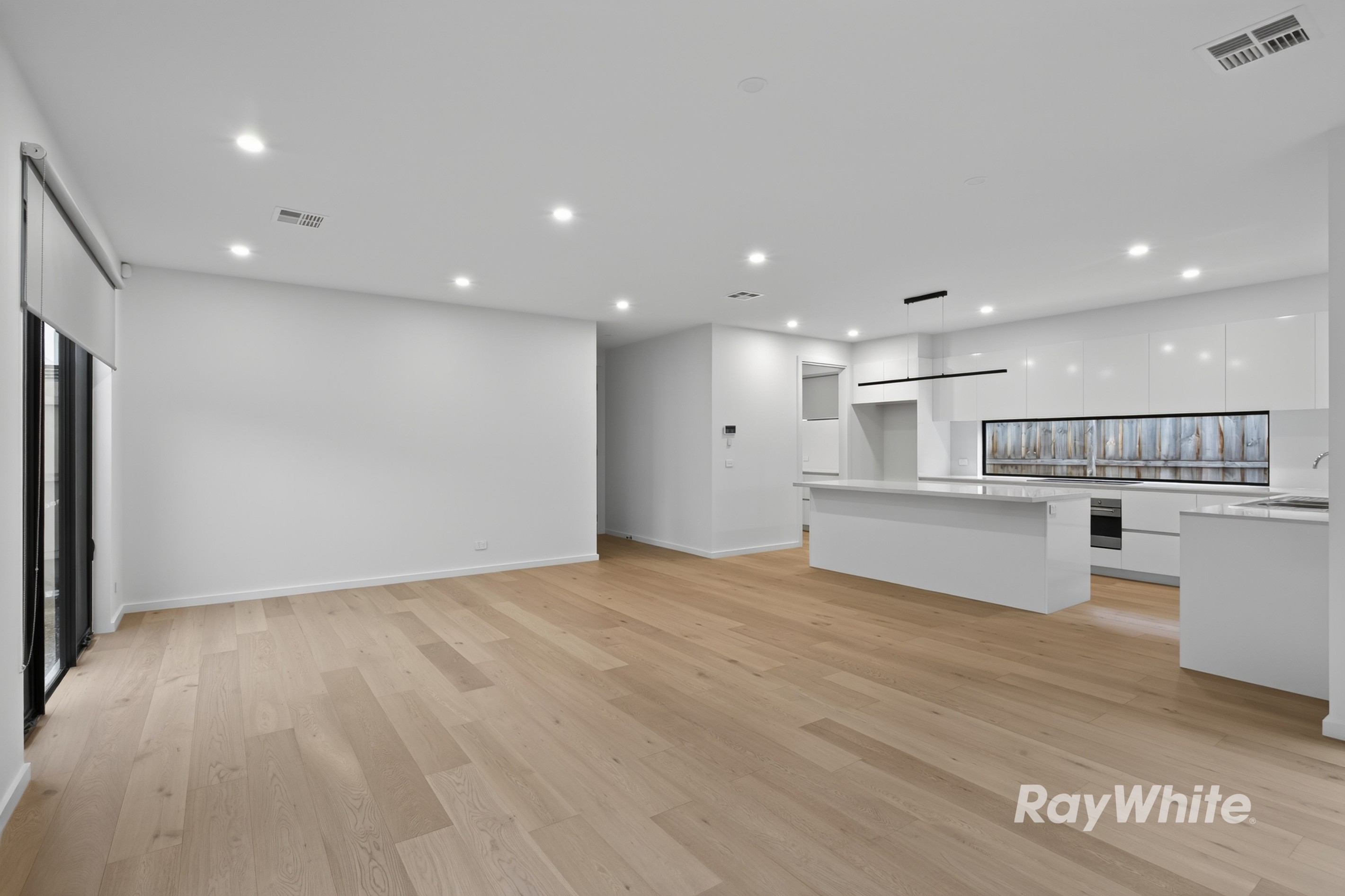 1/18 Maroo Street, Hughesdale, VIC 3166