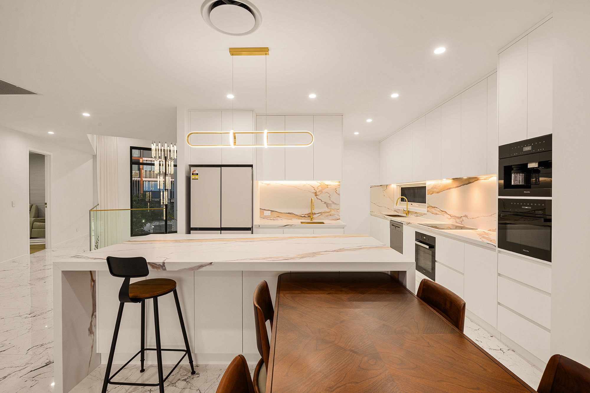 5030 Harbourview Drive — photo 4 of 30