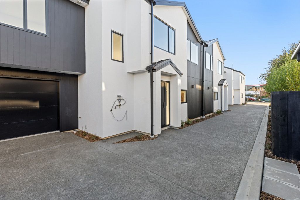 2/24 Shakespeare Road, Waltham, Christchurch City