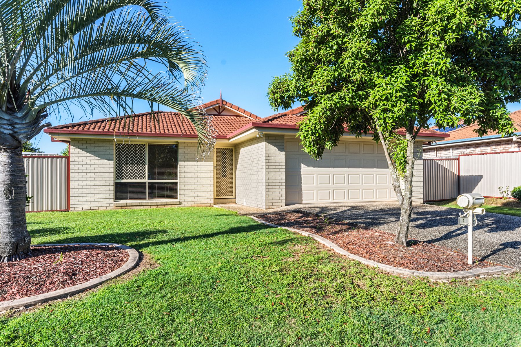 4 Elizabeth Place, Brighton, QLD 4017
