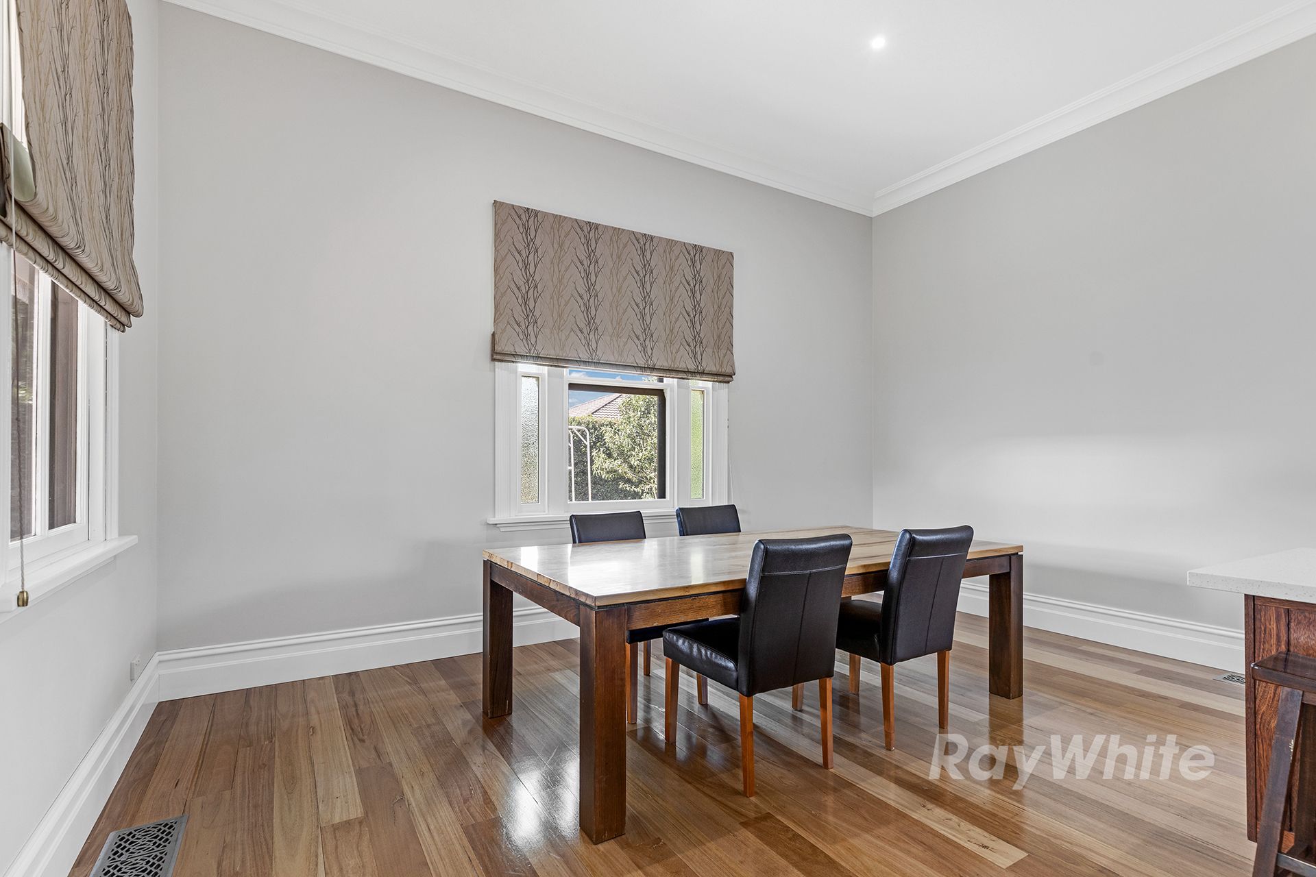 32-34 McKenzie Street — photo 12 of 30