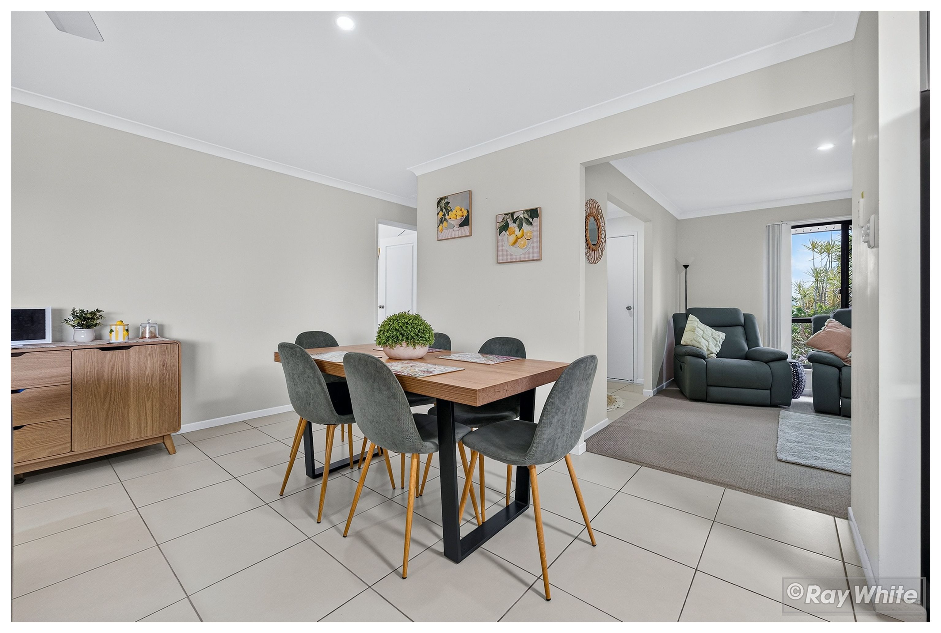 19 Doongarra Crescent — photo 6 of 30