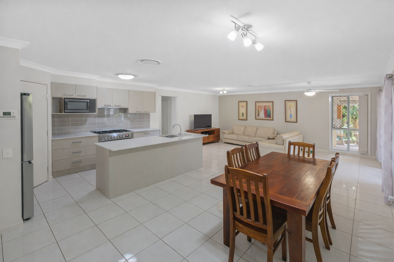 1 Hanley Place, Doolandella, QLD 4077