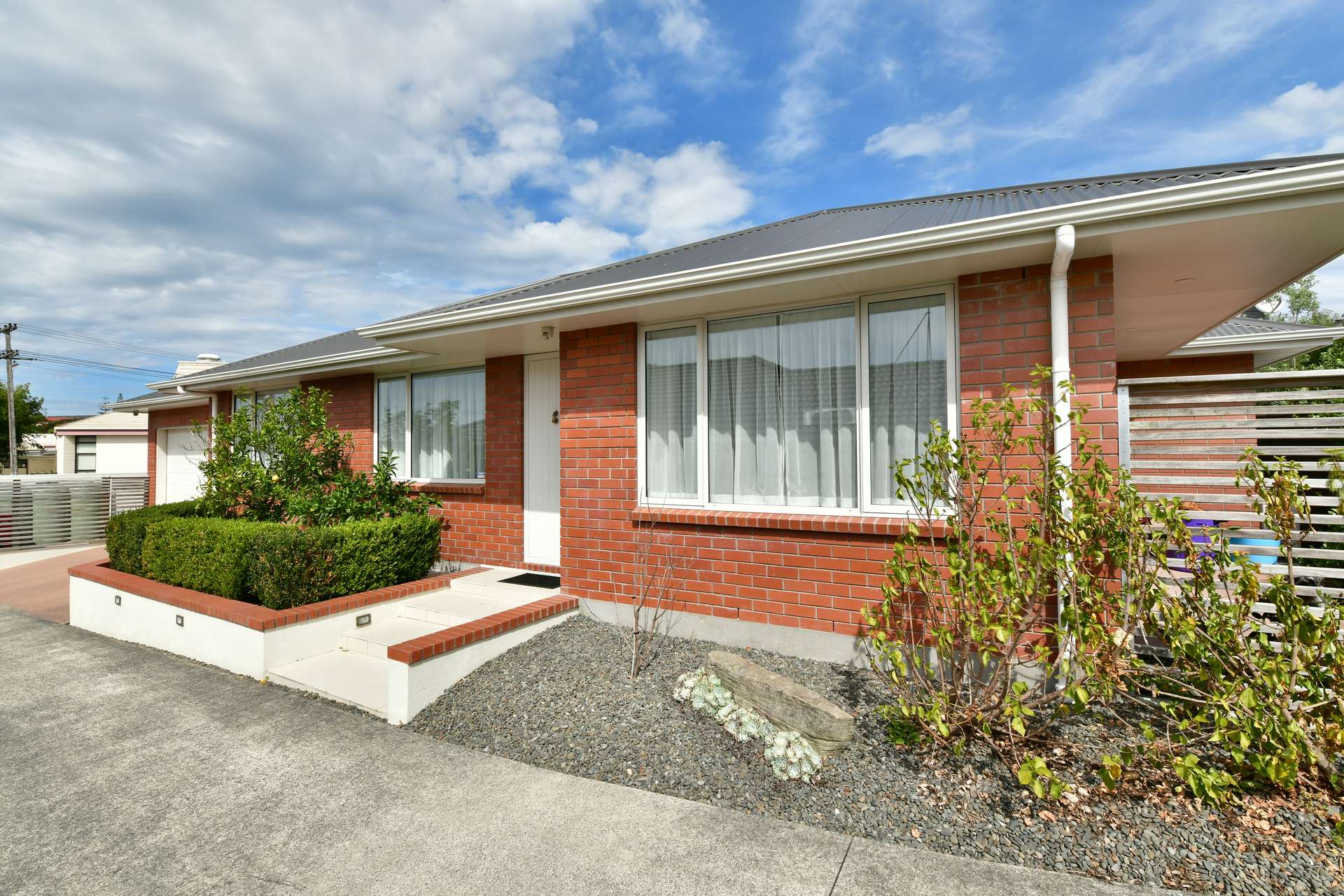 77 Red Beach Road photo 1