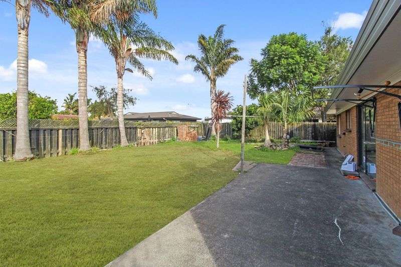 12 Chichester Drive photo 10
