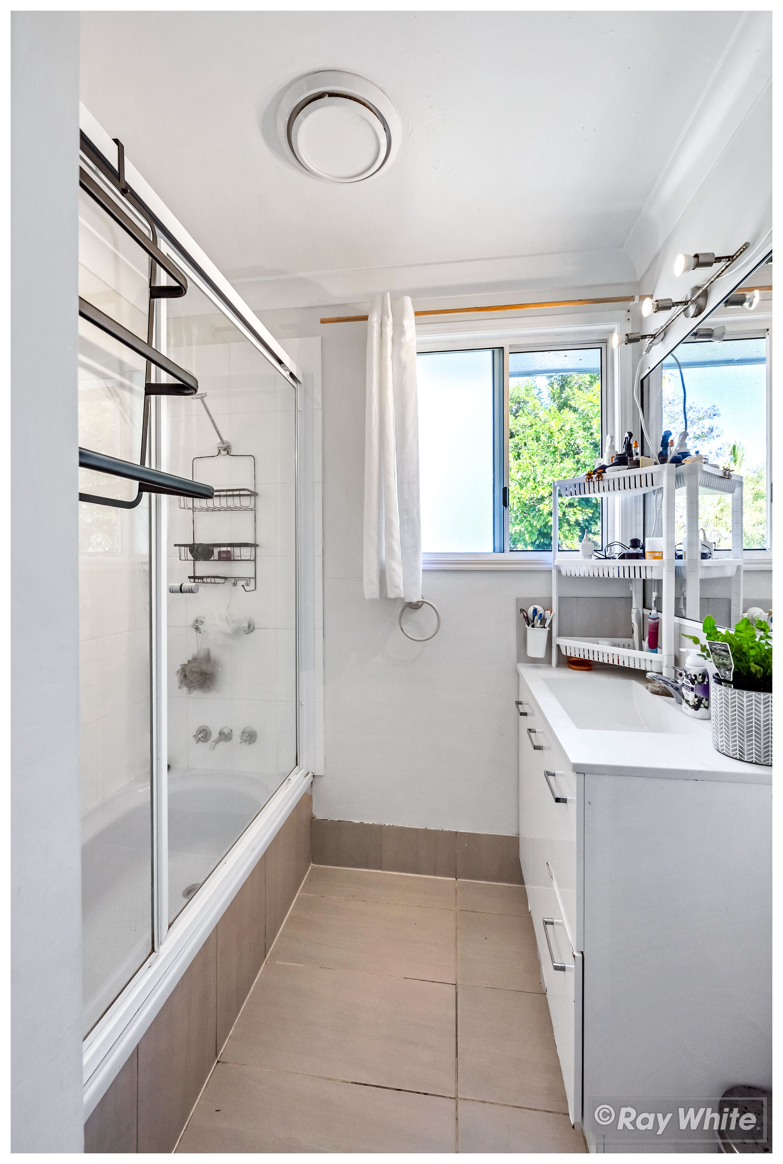 8 Halligan Crescent — photo 11 of 15