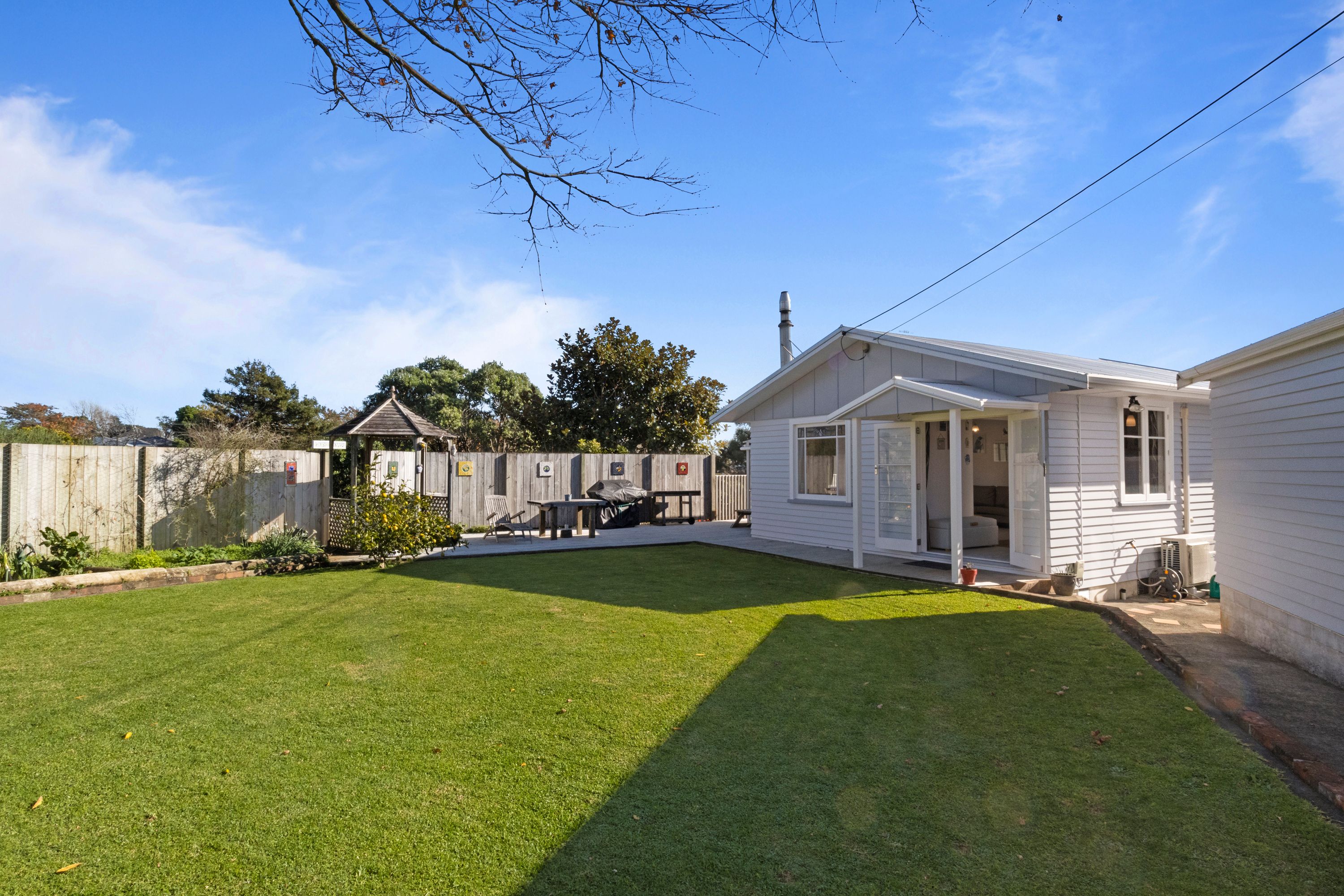 194 Seaview Road, Westown, New Plymouth District