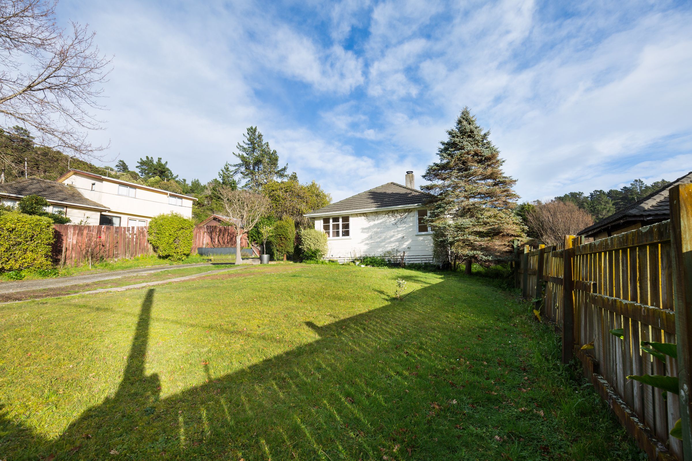 33 Thomson Grove, Stokes Valley, Lower Hutt City
