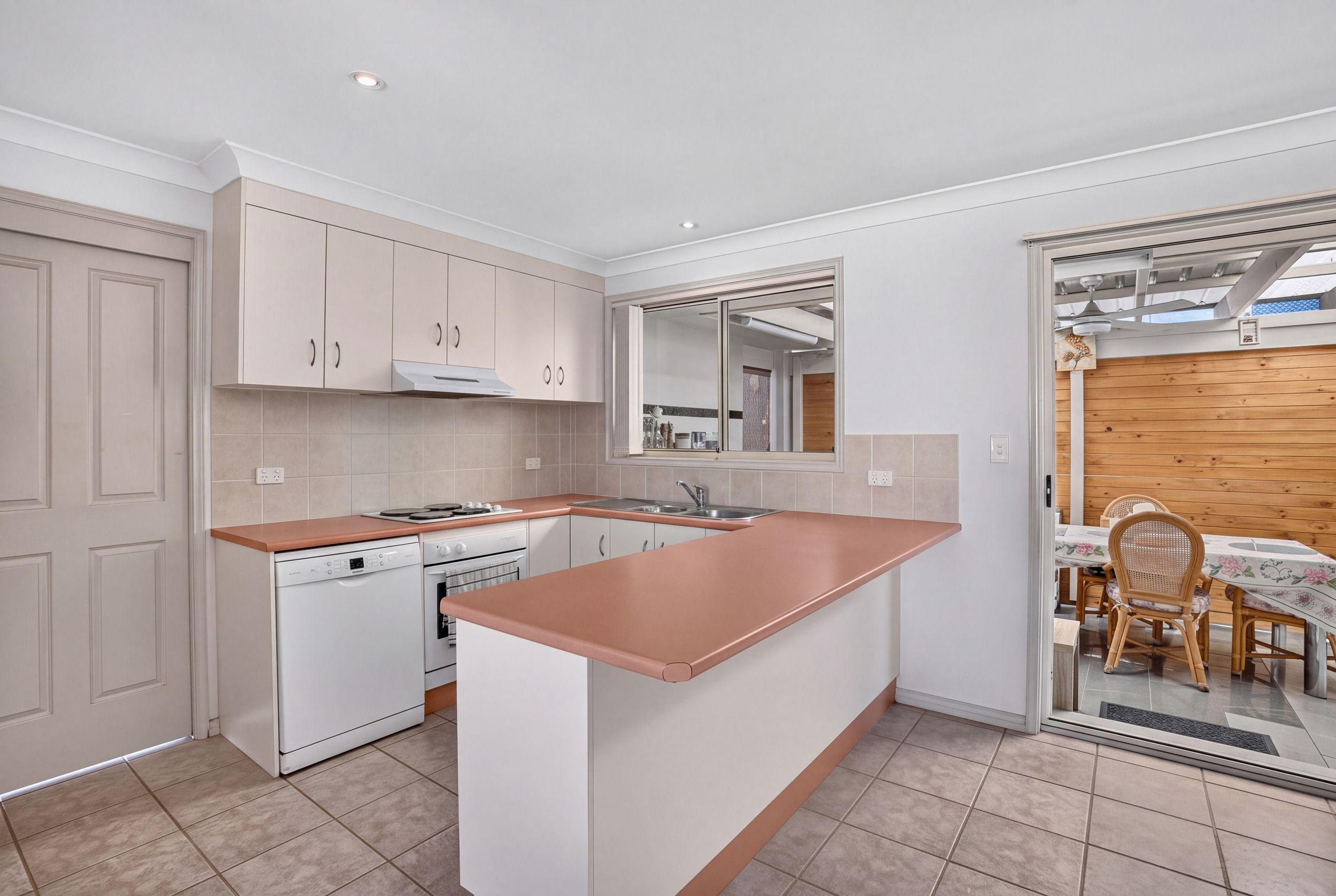 1/7 Gosford Avenue — photo 6 of 13