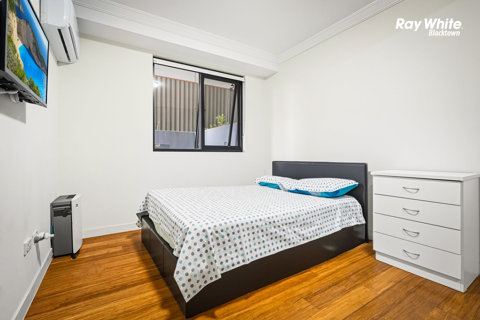 G08/43 Devitt Street — photo 6 of 23