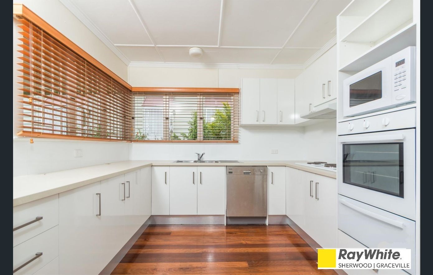 33 Sandon Street, Graceville, QLD 4075