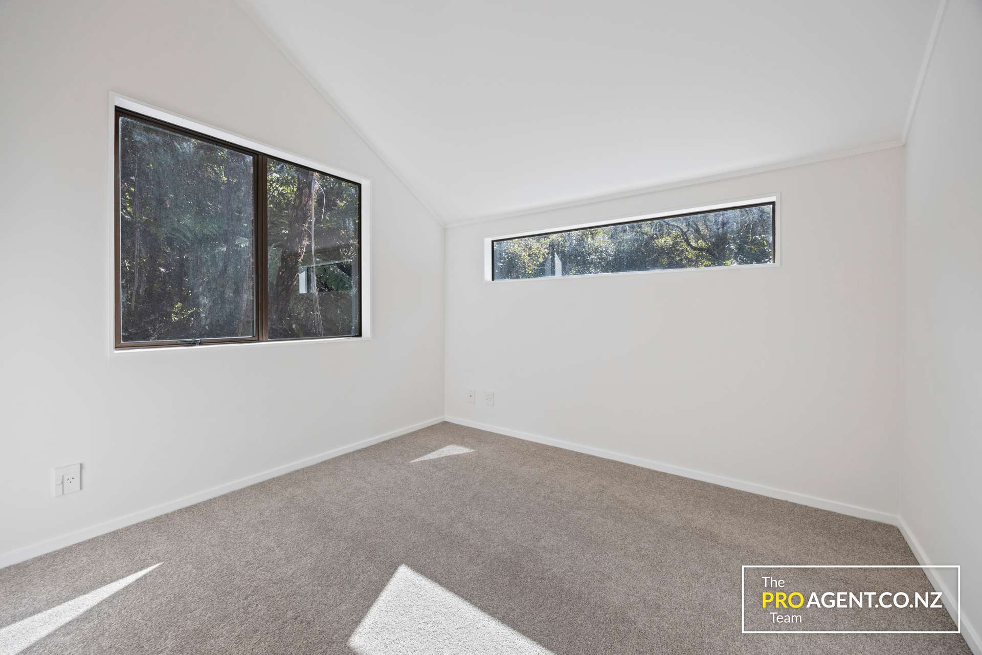 95 Laingholm Drive photo 13