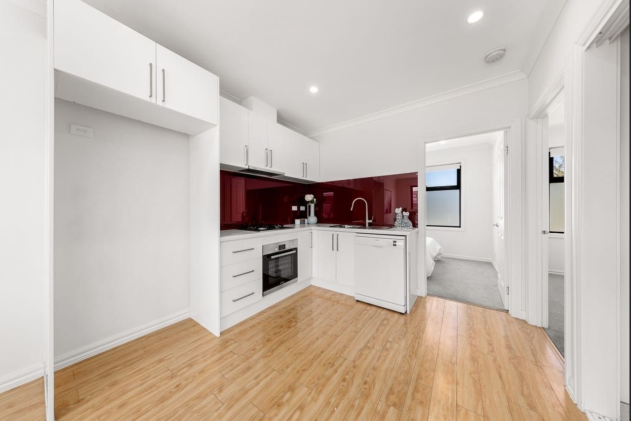 3/372 Burwood Highway — photo 4 of 12