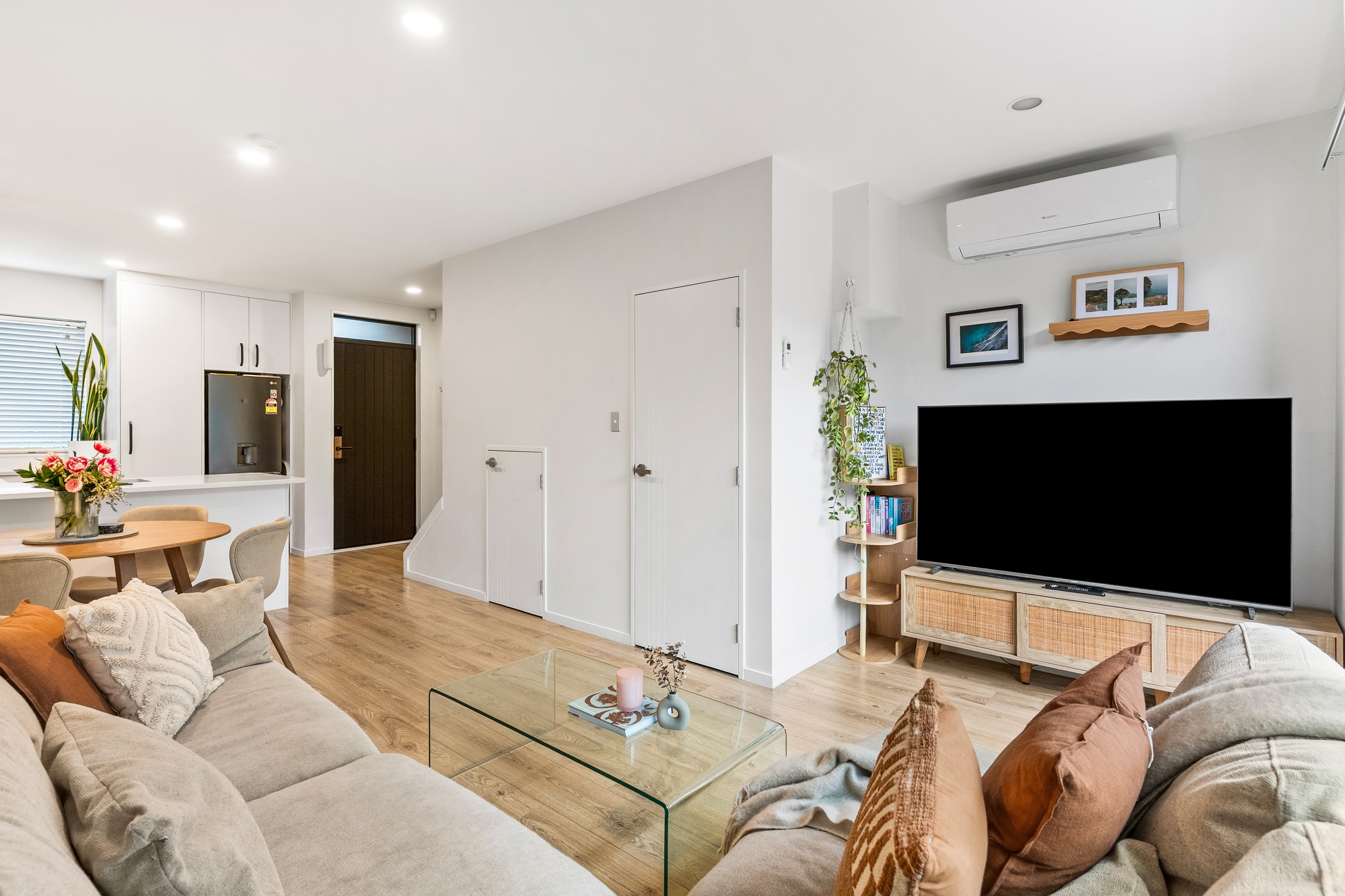 4/13 Windy Ridge Road, Glenfield, North Shore City