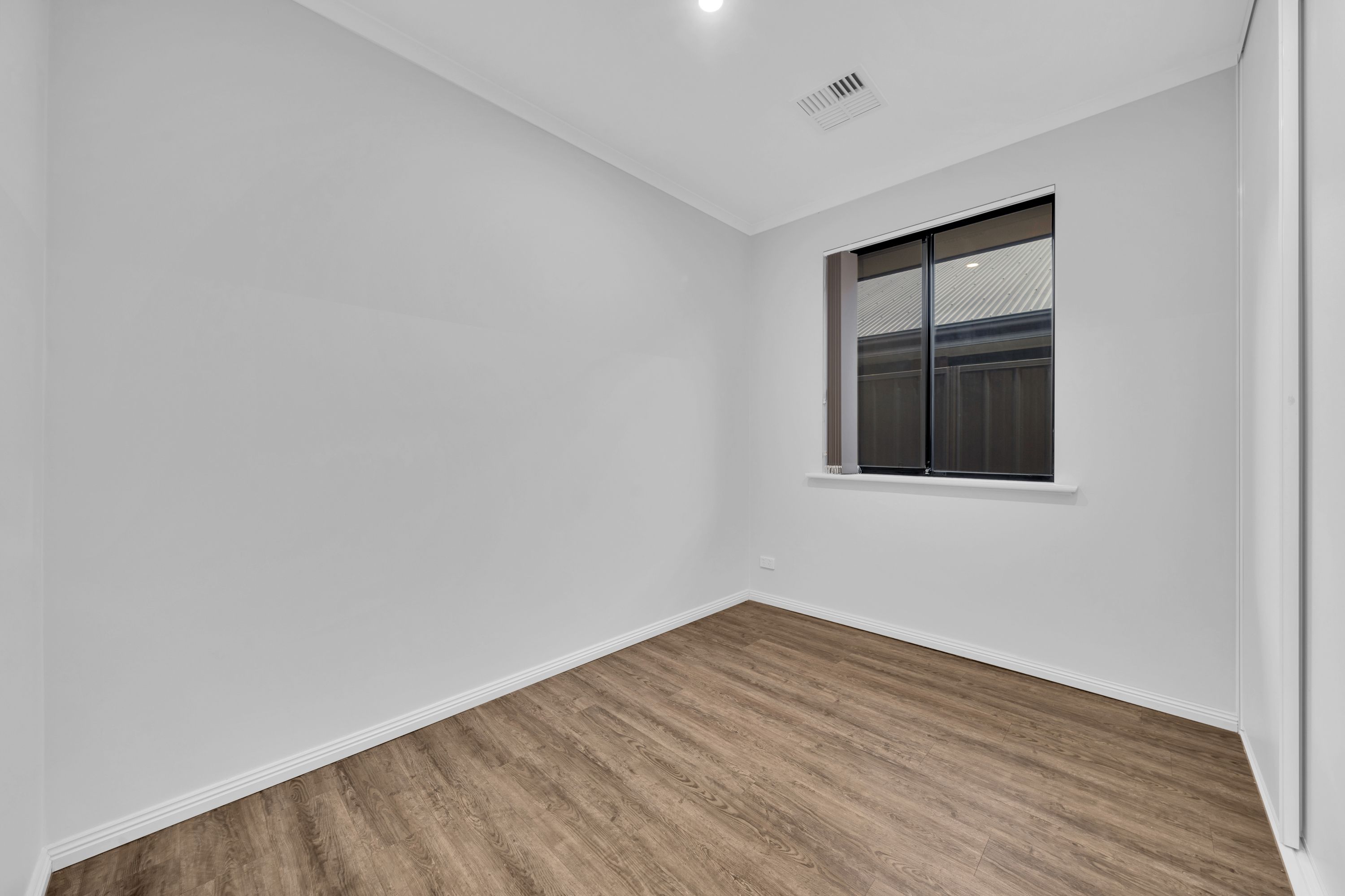 12 Union Avenue — photo 17 of 24