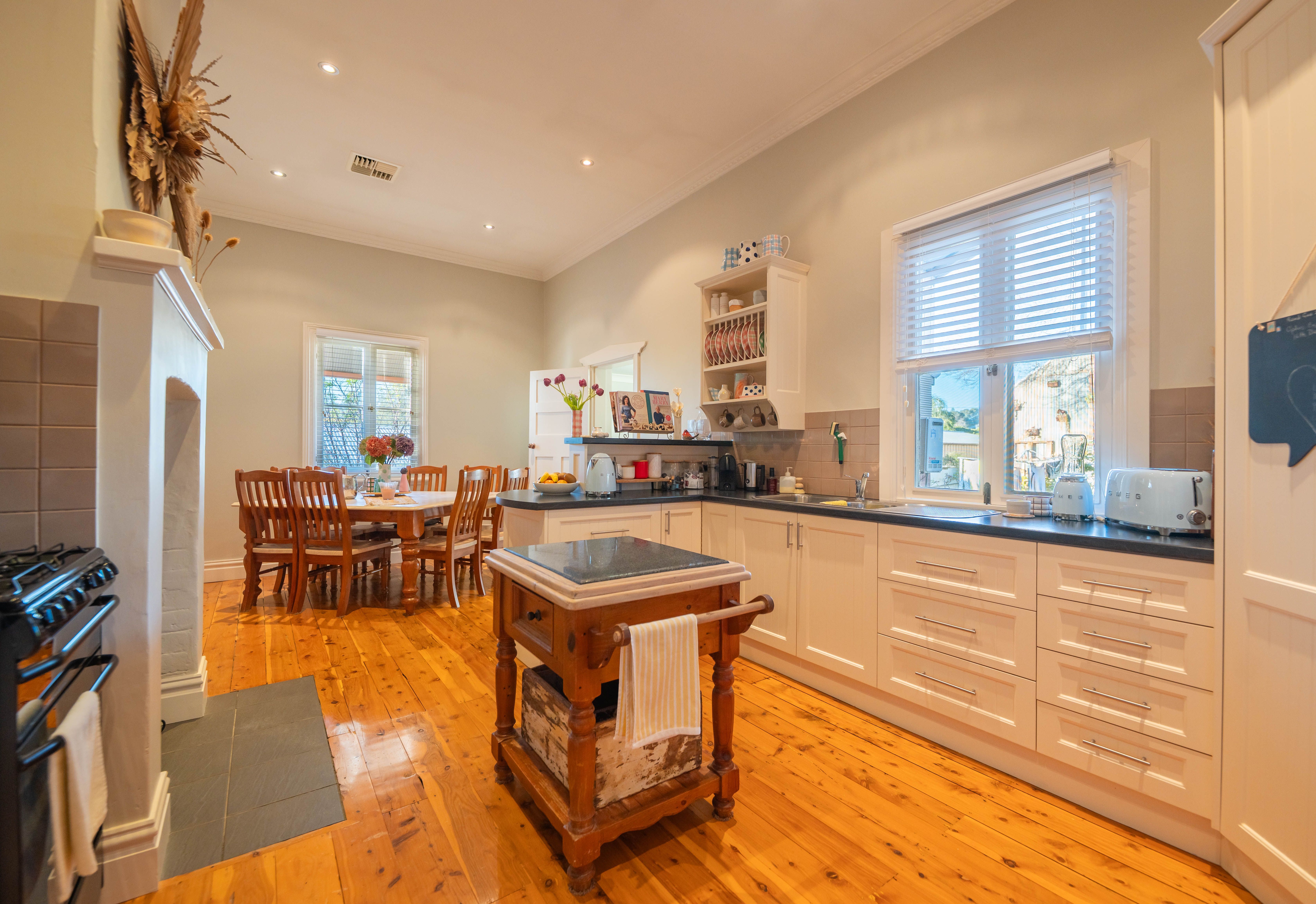 17 Hill Street — photo 3 of 26