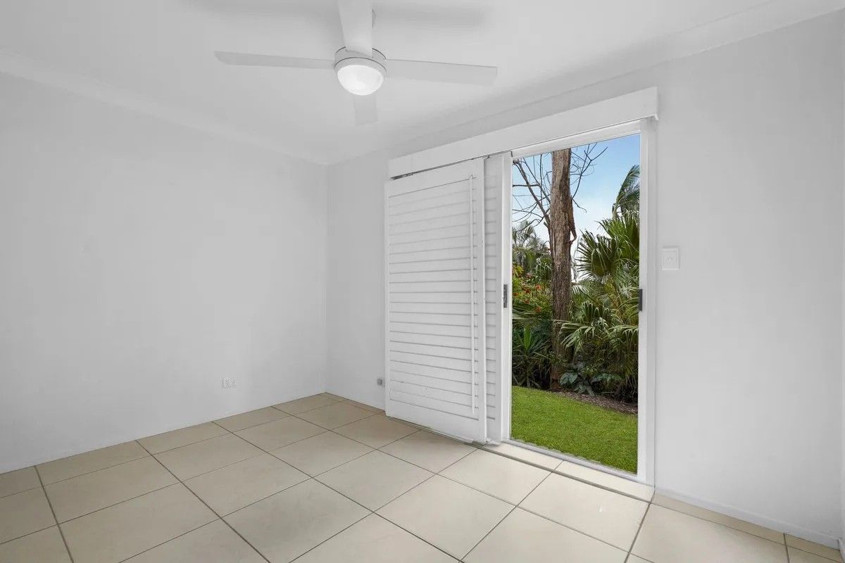 42 Adaminaby Drive — photo 15 of 21
