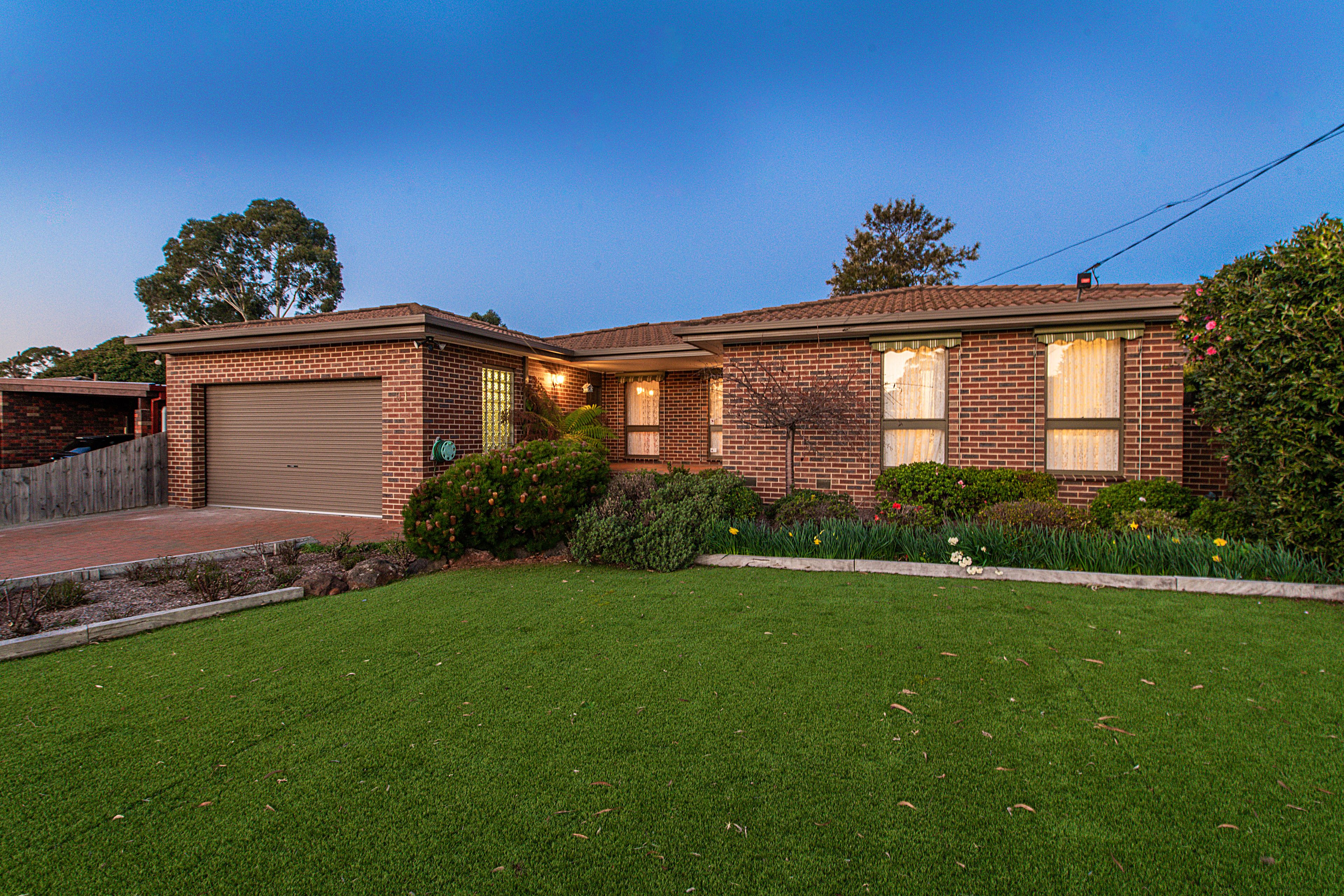 51 Cambden Park Parade, Ferntree Gully, VIC 3156