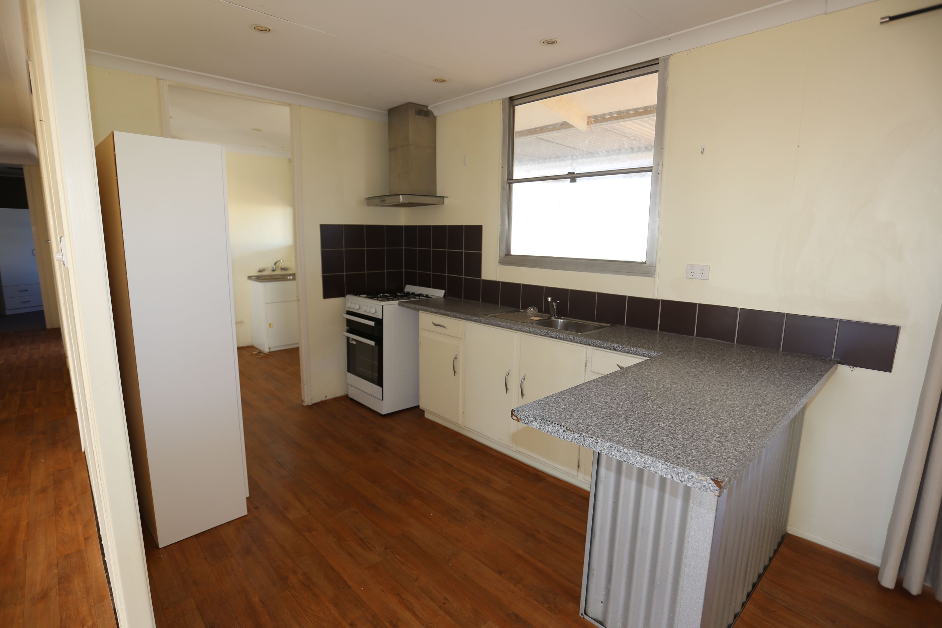13 Grevillea Crescent — photo 3 of 9