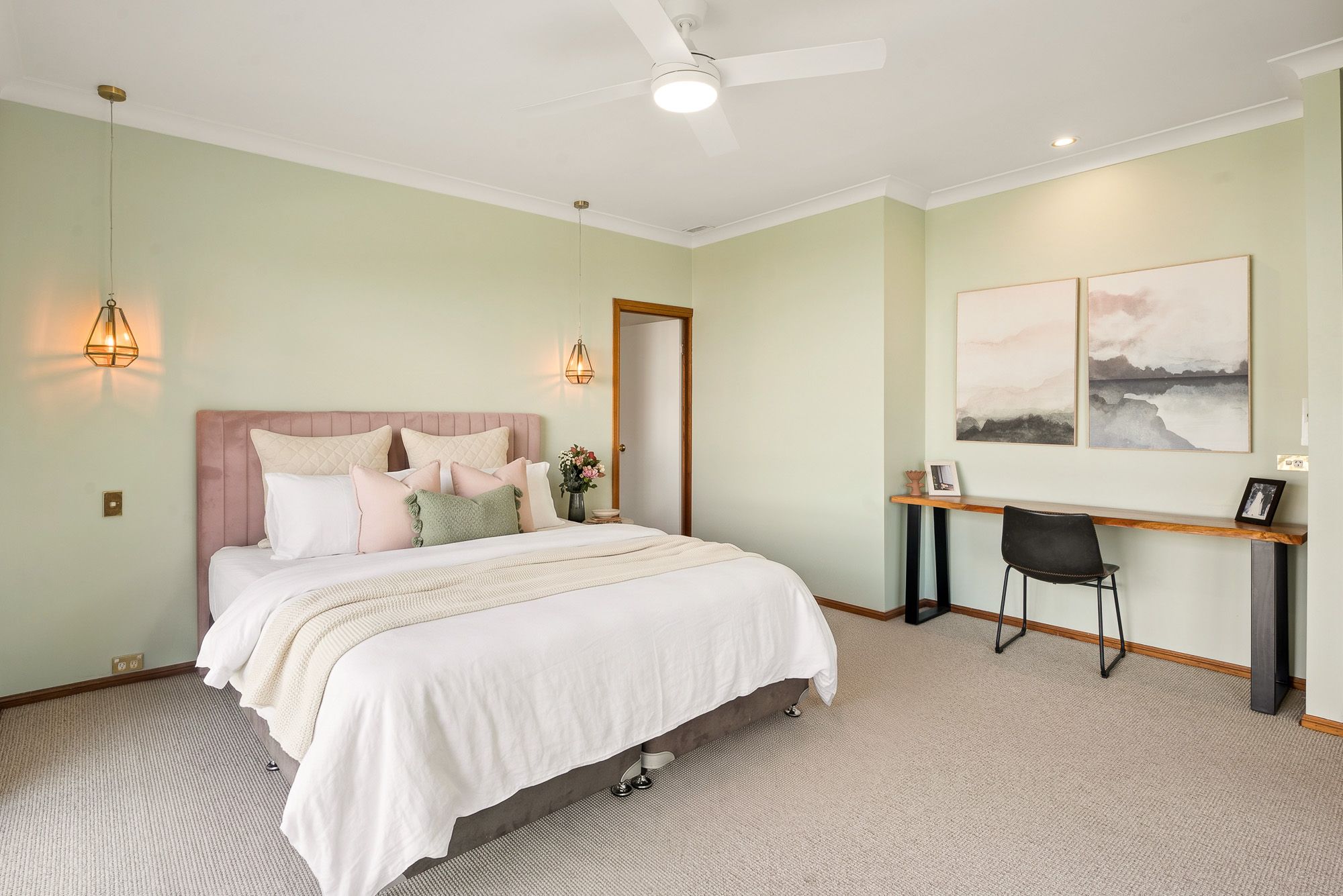 4 Gleneagles Court — photo 12 of 23