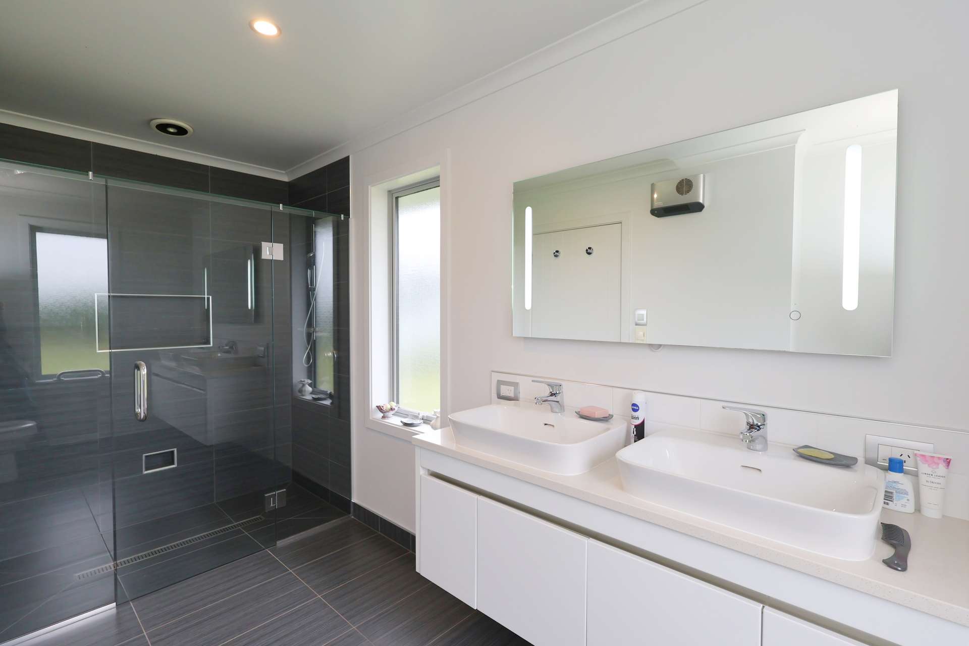 135 Millwood Glen photo 23
