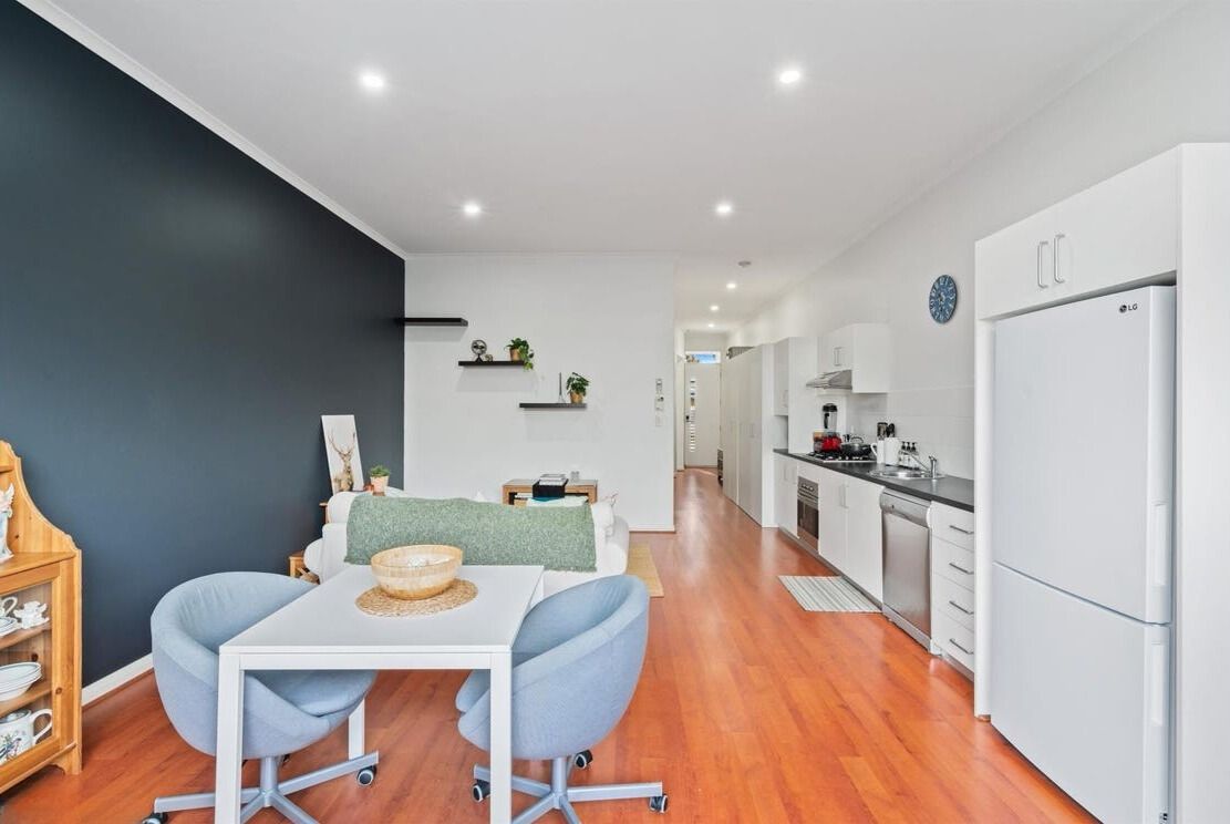 39 Adeline Street — photo 6 of 11