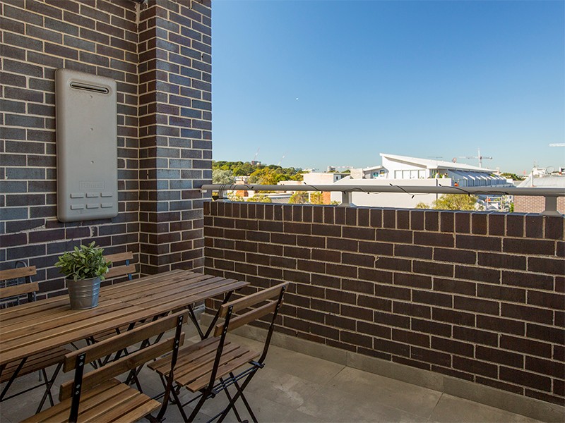 2/3 Henderson Road, Alexandria, NSW 2015