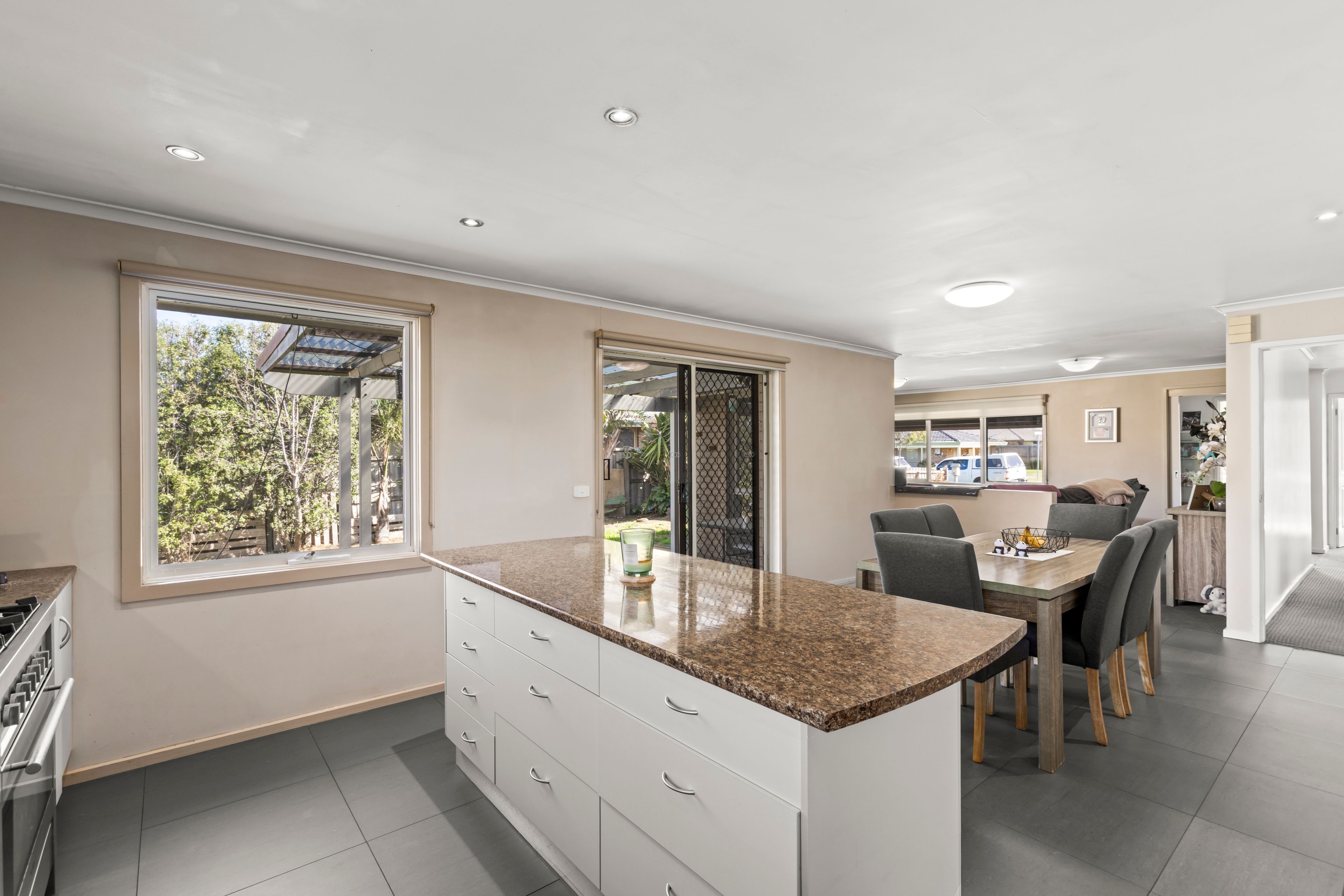 9 Maramba Avenue — photo 5 of 15