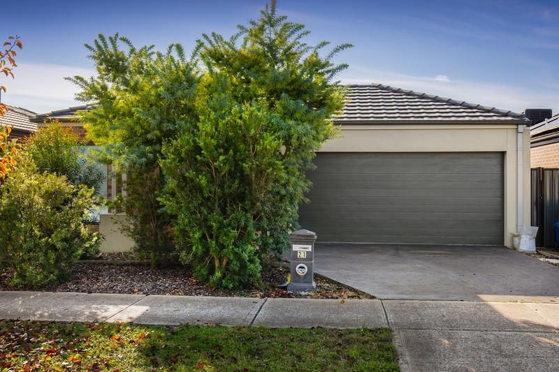 21 Elwick Drive, Clyde North VIC 3978