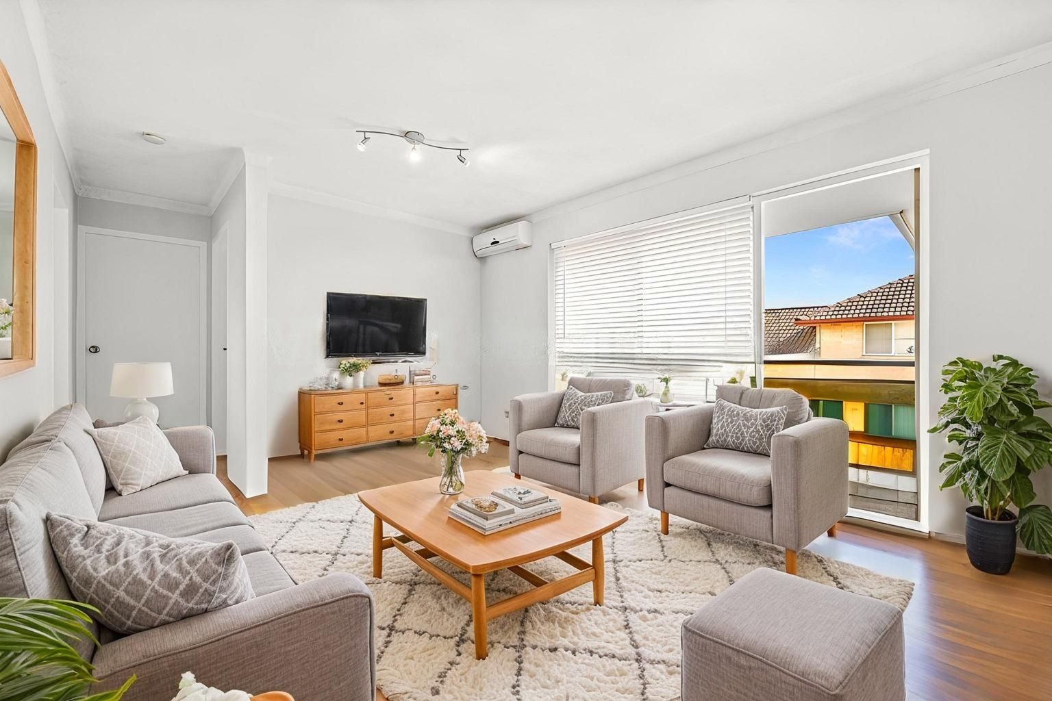 8/7-9 William Street — photo 2 of 6