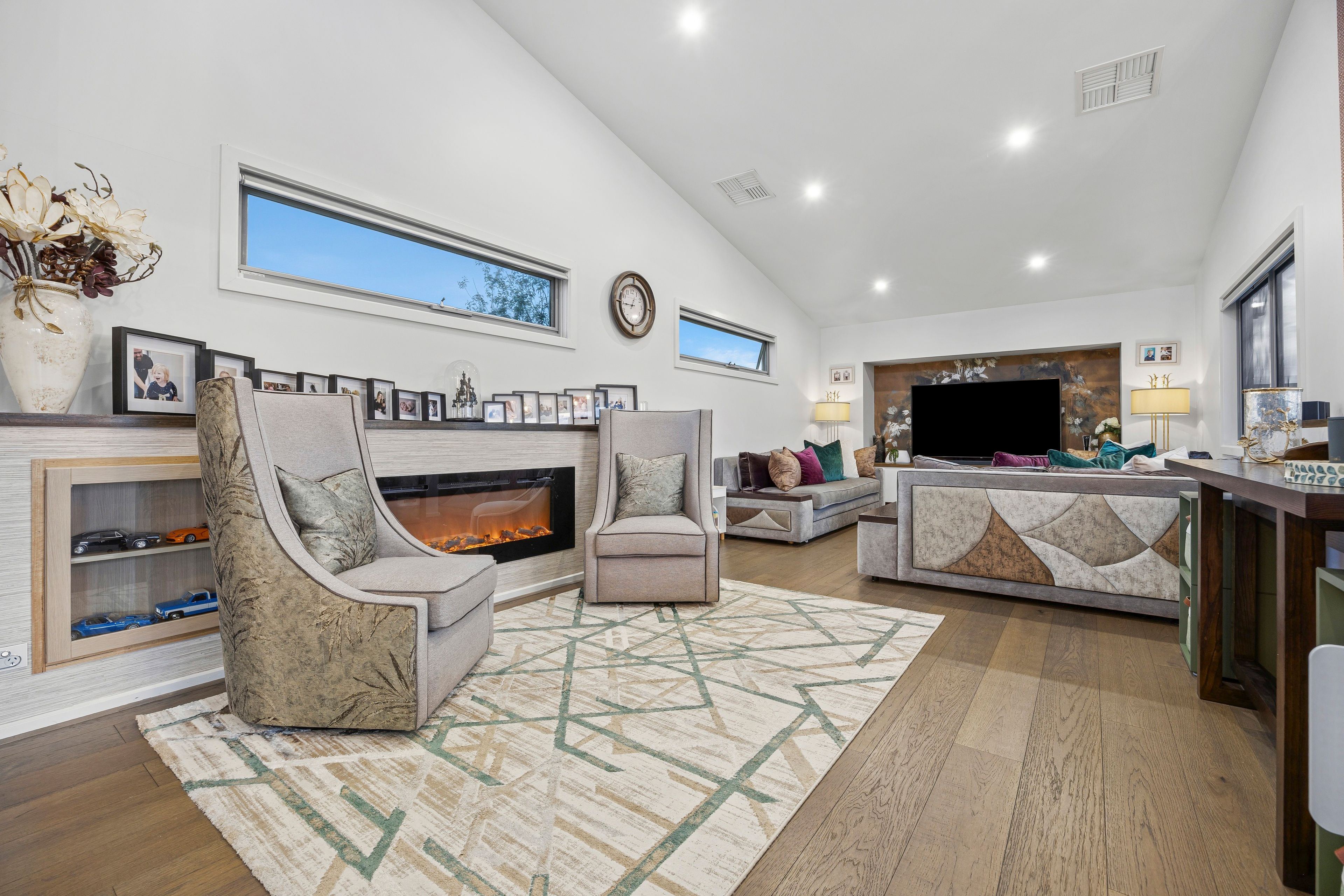 2/1 Mcmanus Drive — photo 14 of 29