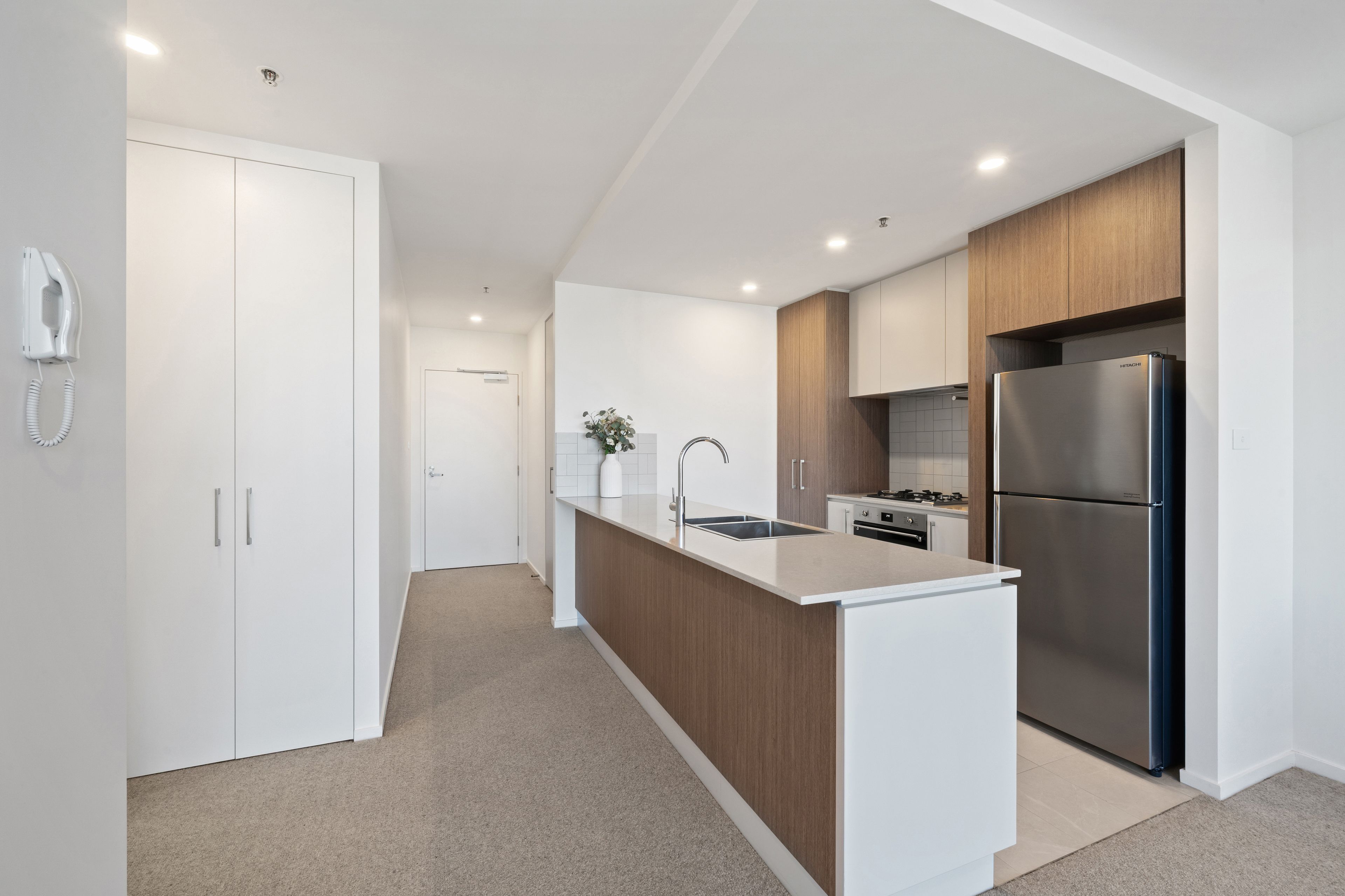 159/11 Irving Street — photo 5 of 21