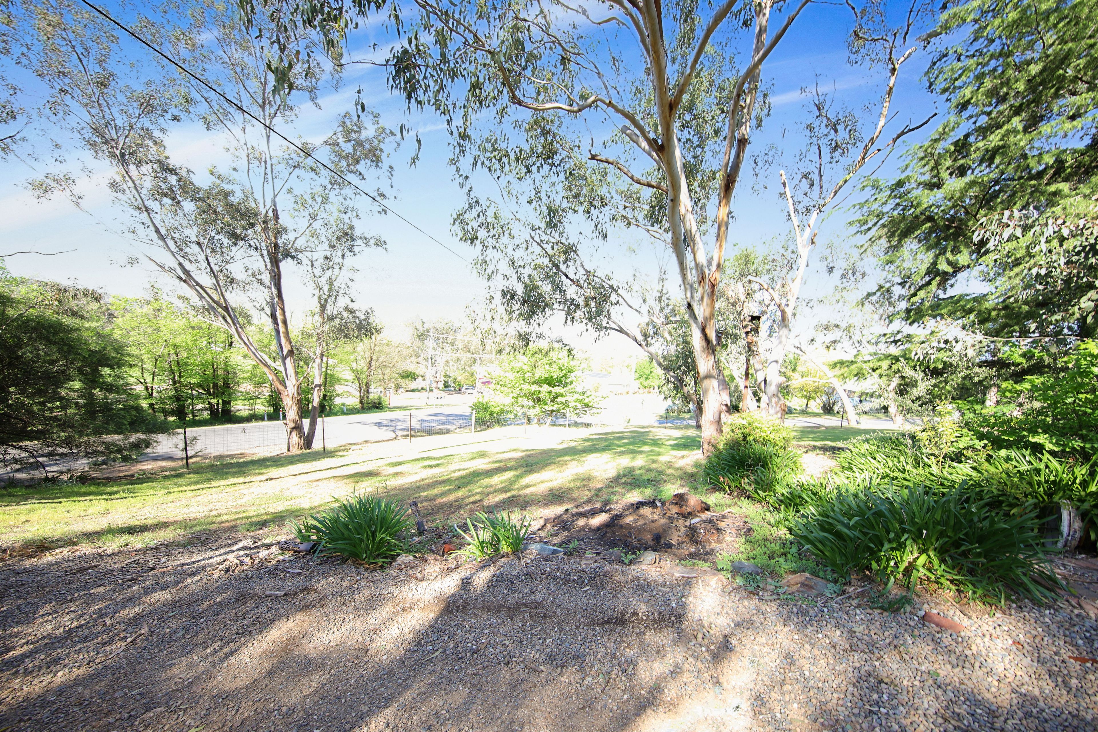 37 Tumut Plains Road — photo 13 of 15