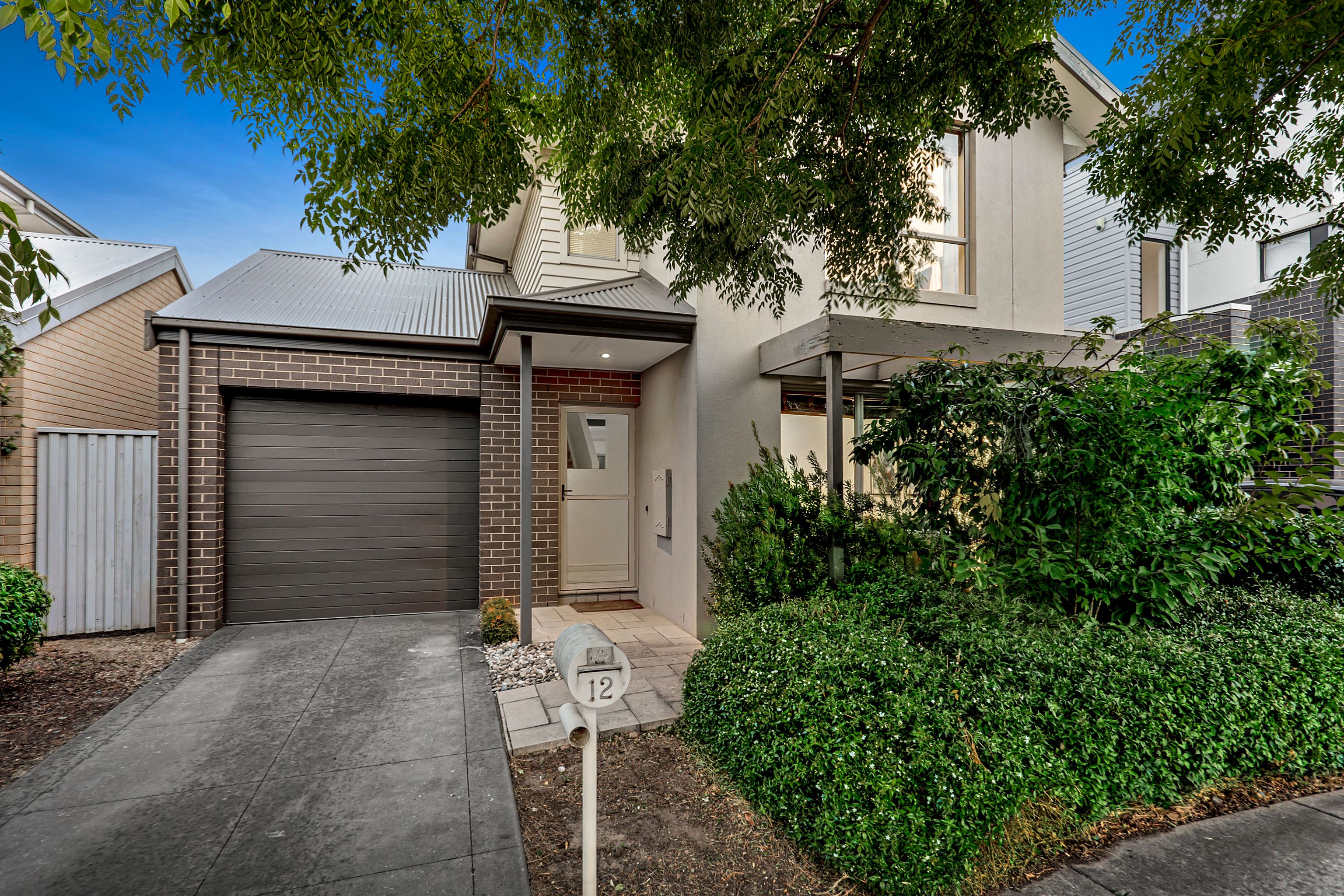 12 Dresden Drive, Waterways VIC 3195