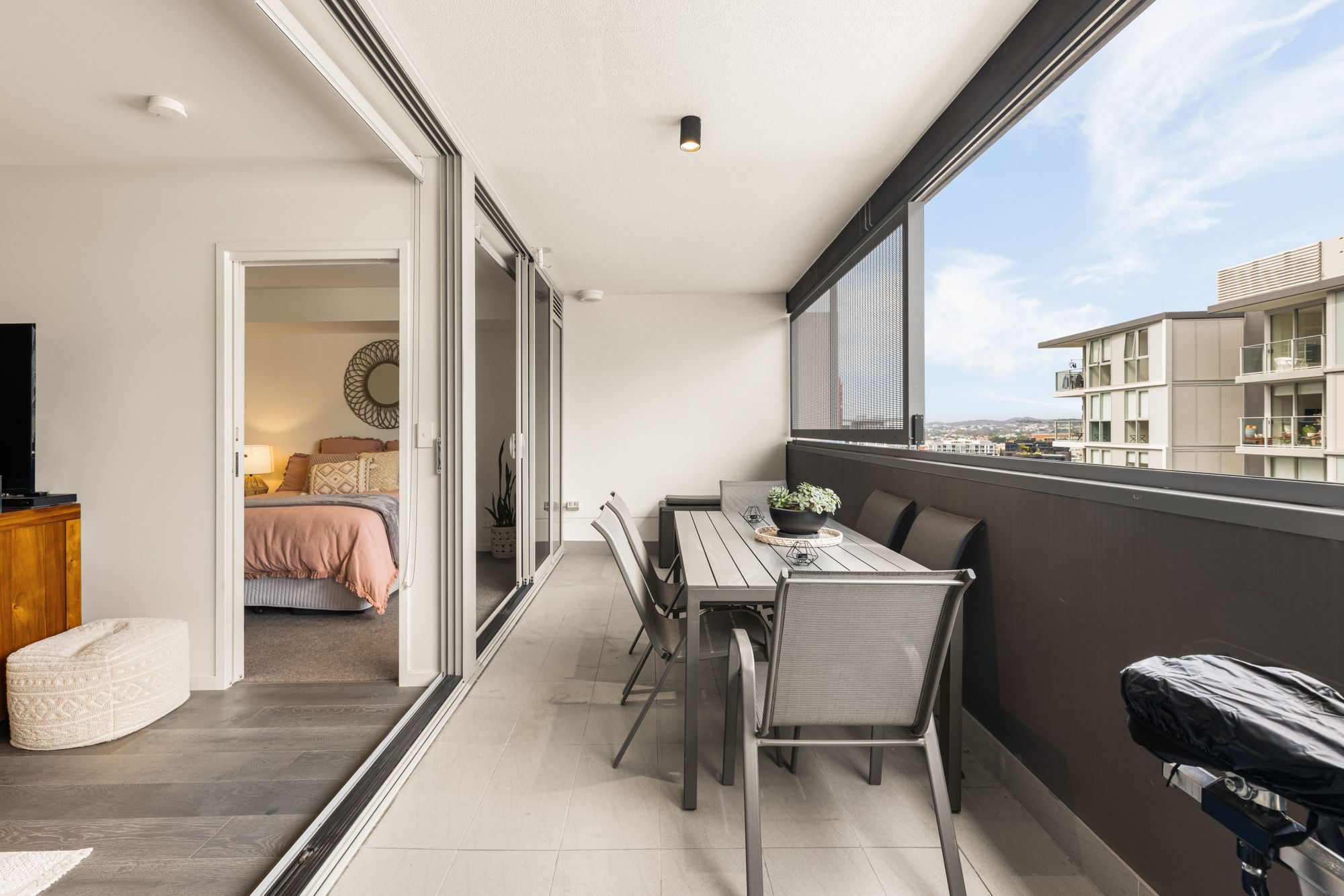 1210/70 Longland Street, Newstead, QLD 4006