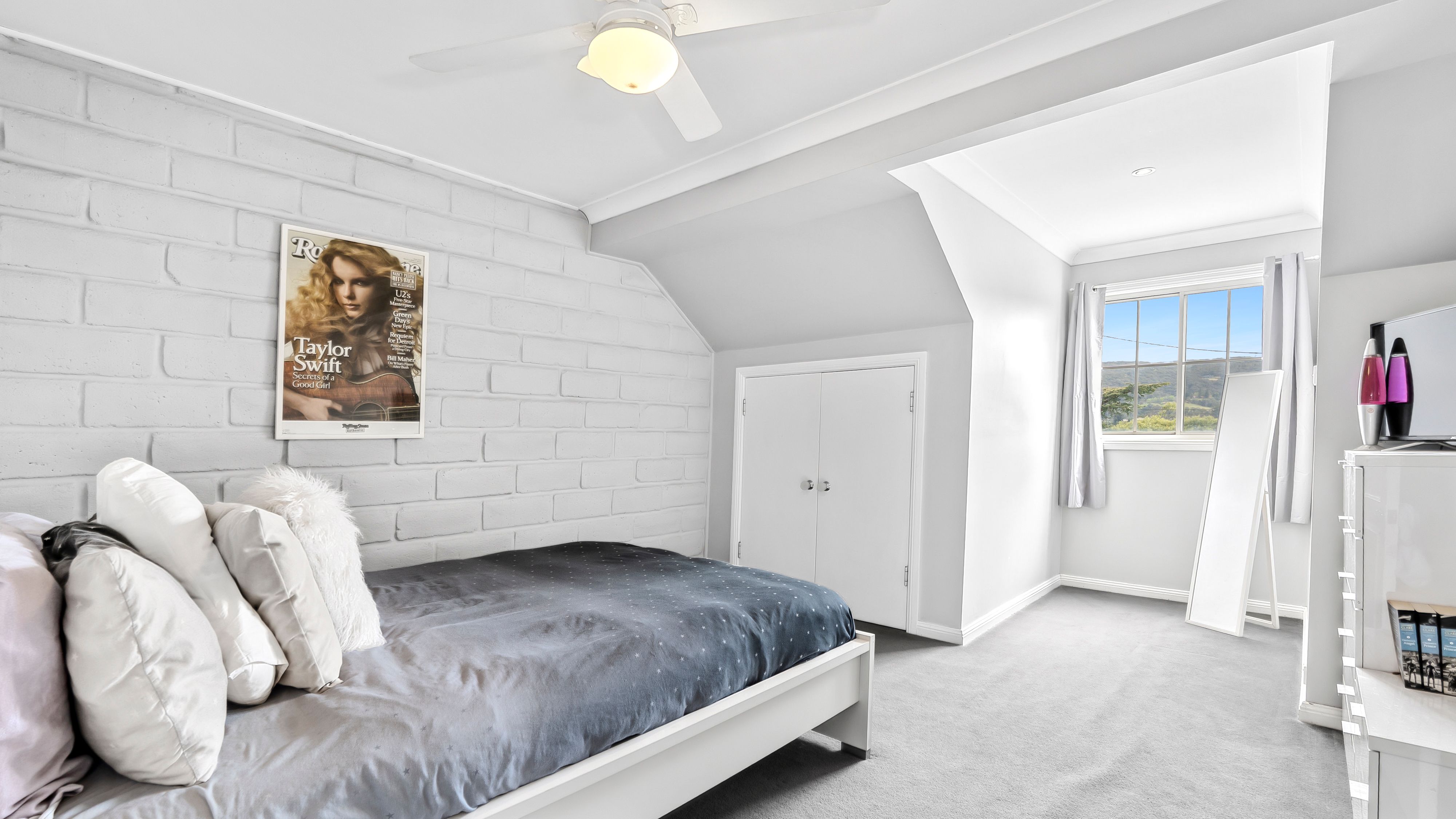 1072 Grose Vale Road — photo 5 of 13