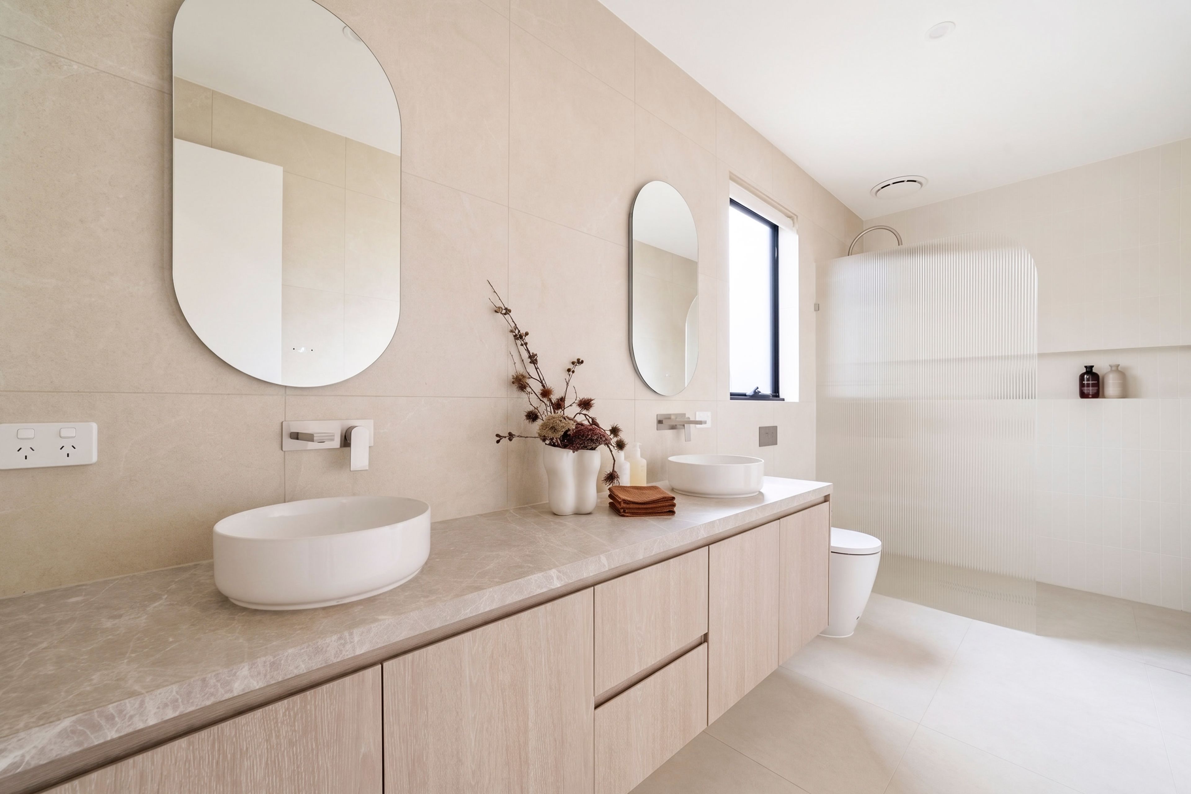 8 Dixon Street — photo 8 of 22