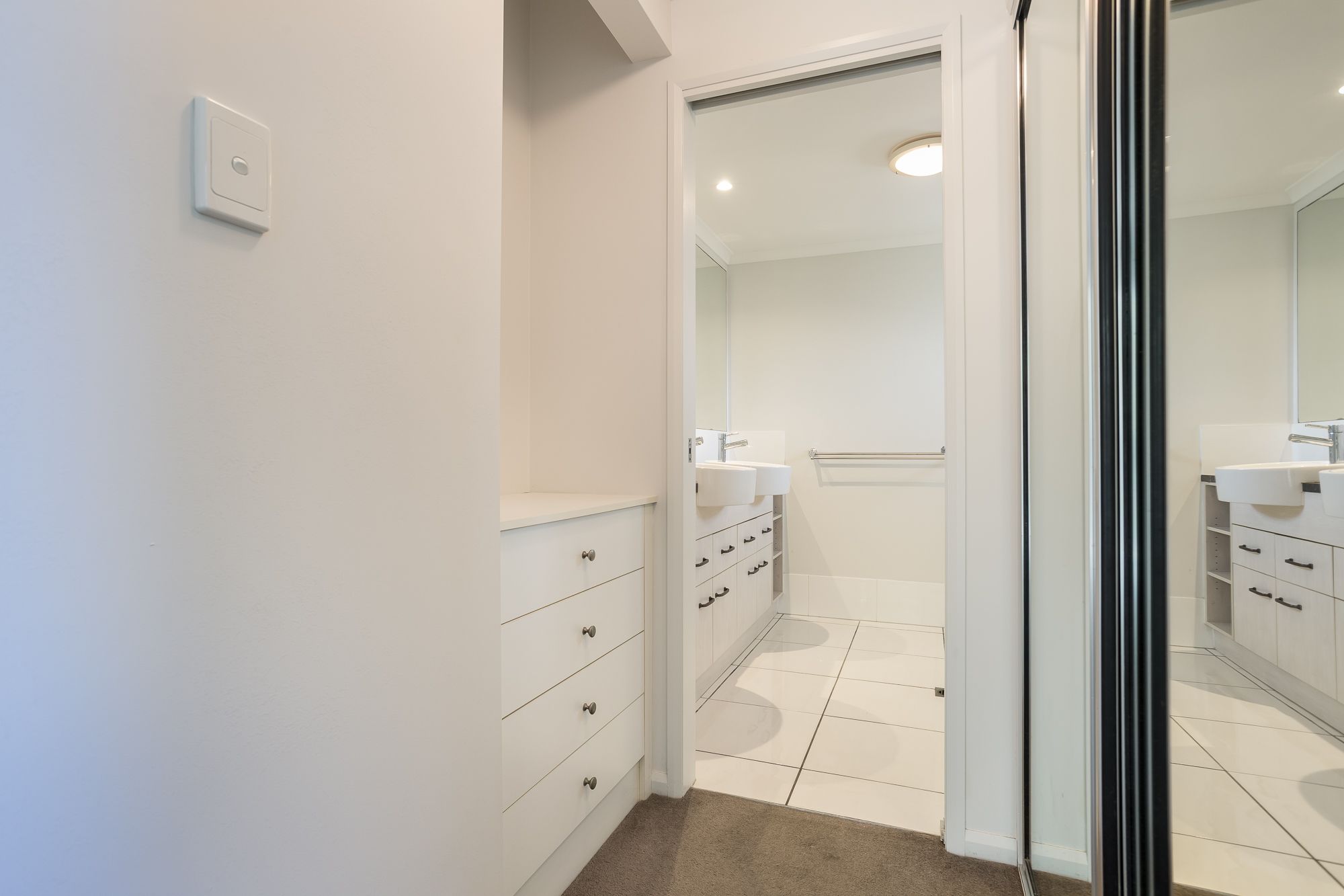 7/9-15 Mclean Street — photo 8 of 18