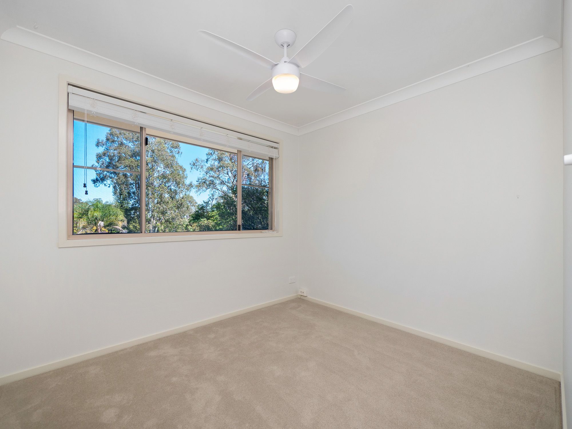 27 Kruseana Avenue — photo 11 of 18